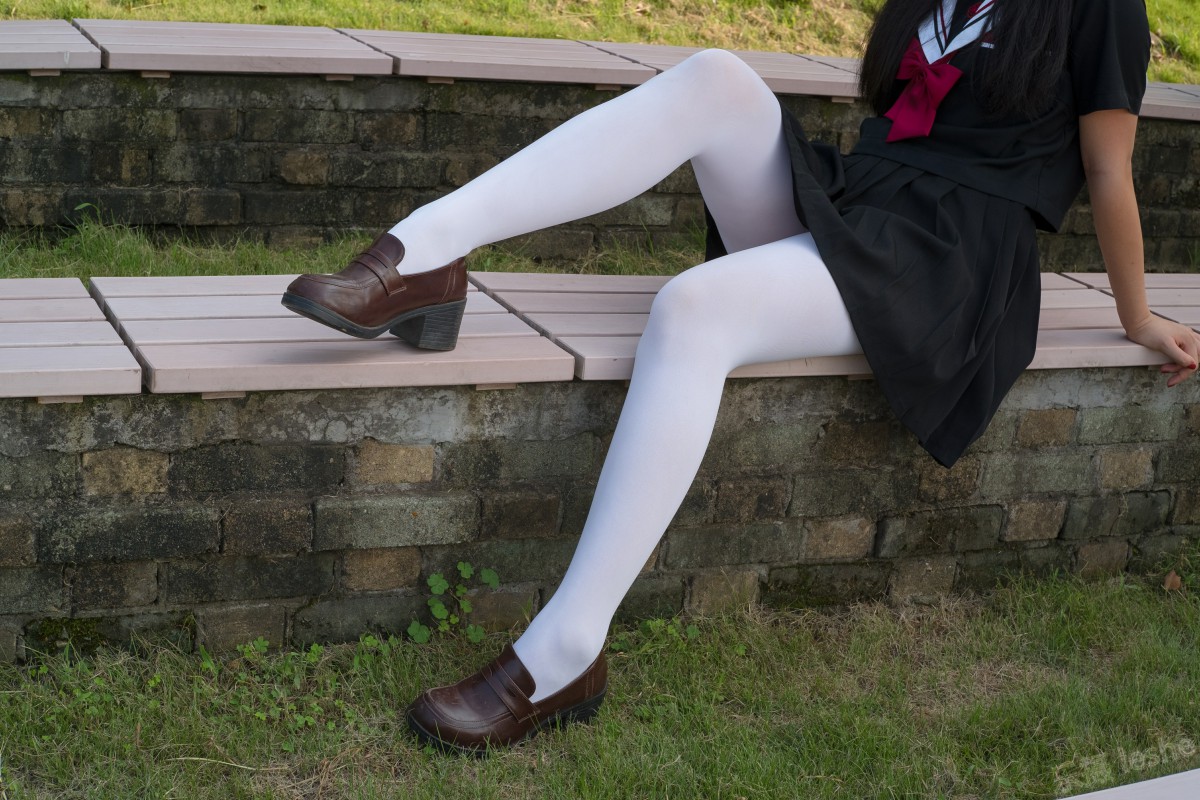 [森萝财团]萝莉丝足写真 Free-003 – COSPLAY