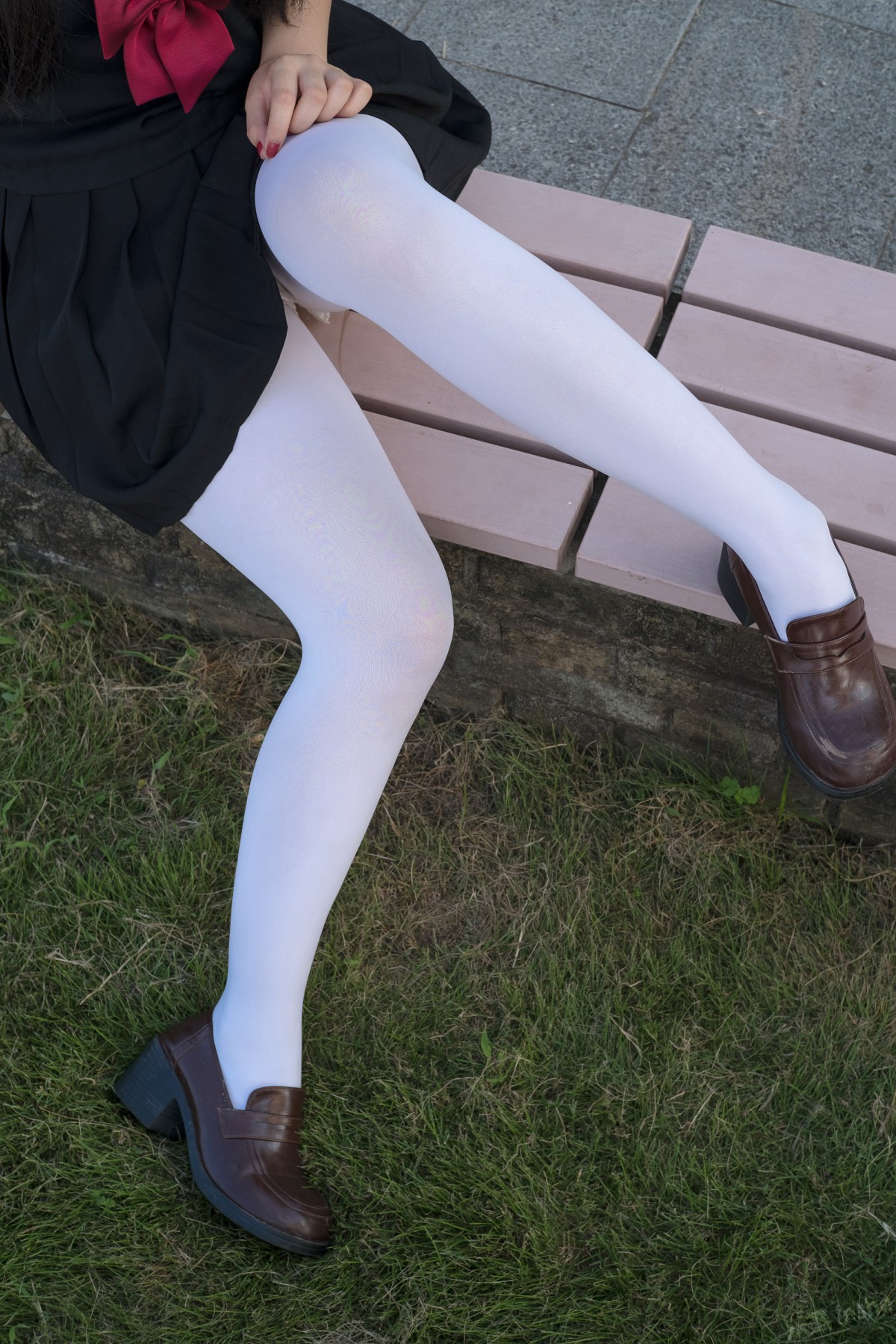 [森萝财团]萝莉丝足写真 Free-003 – COSPLAY