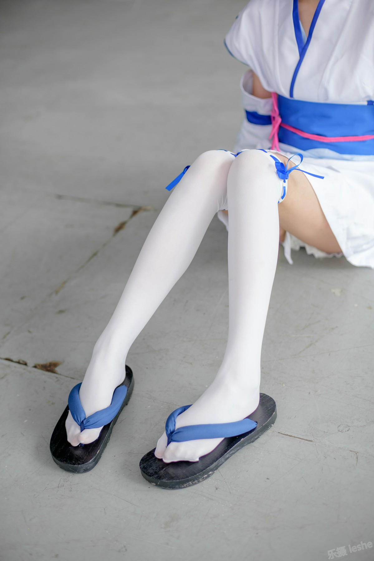 [森萝财团]萝莉丝足写真 Free-002 – COSPLAY