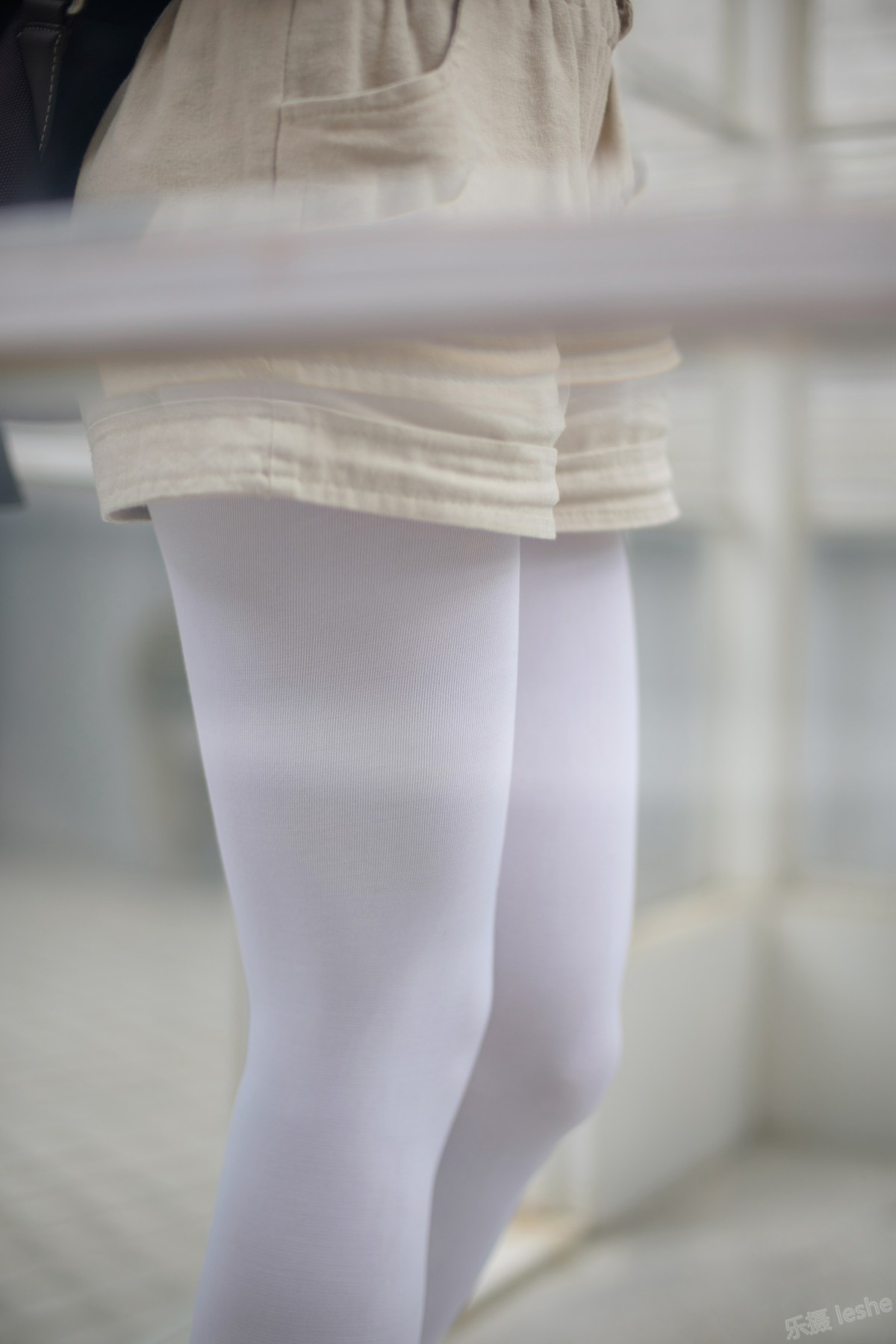 [森萝财团]萝莉丝足写真 Free-001 – COSPLAY