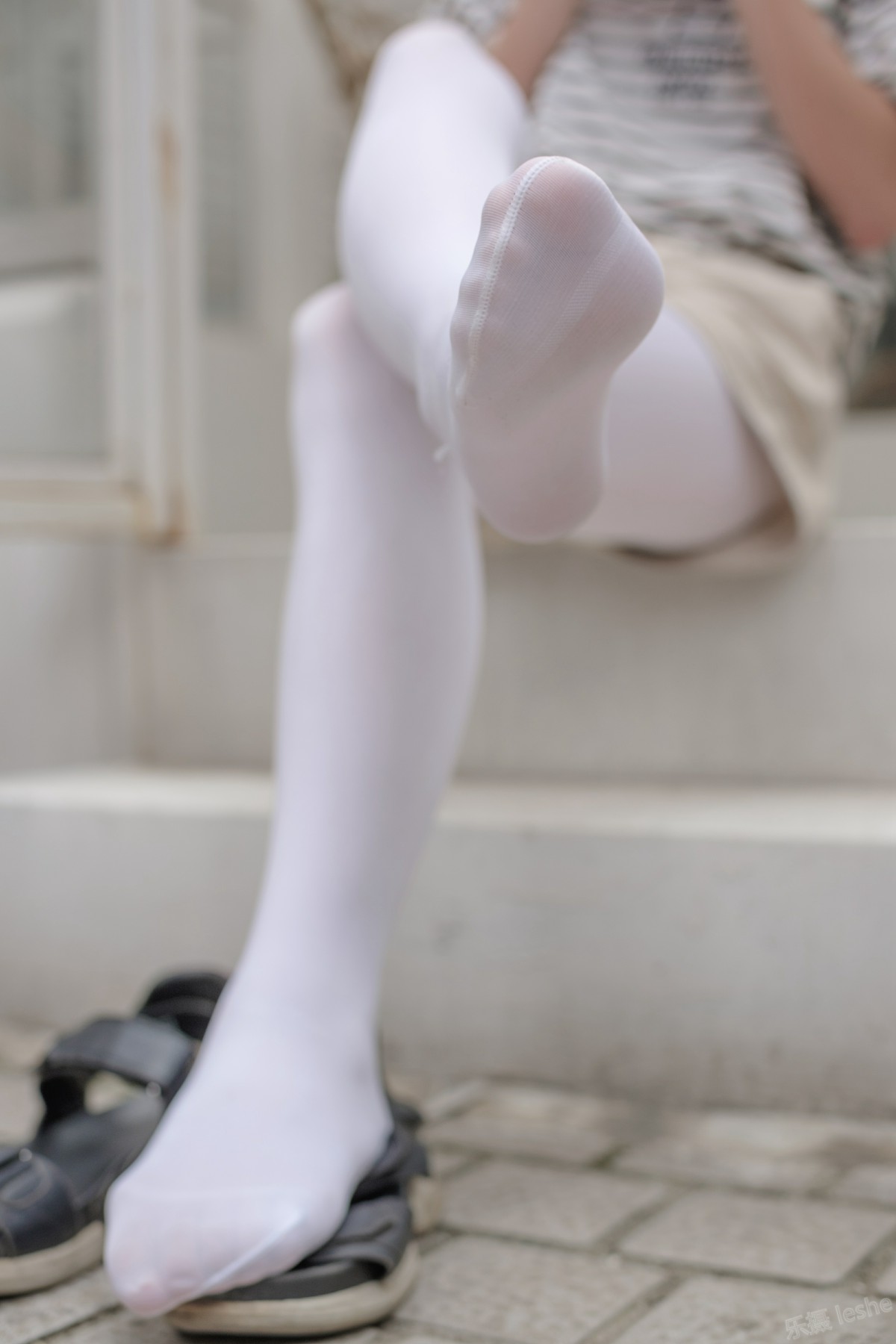 [森萝财团]萝莉丝足写真 Free-001 – COSPLAY