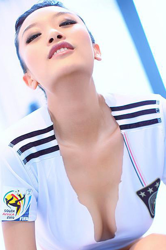 大波足球宝贝美女徐茜儿写真-御萝部落