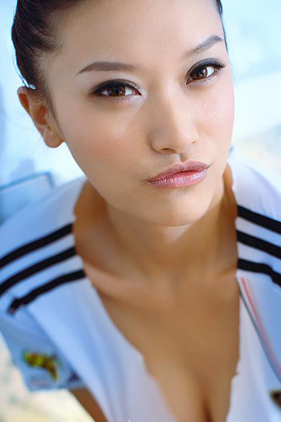 大波足球宝贝美女徐茜儿写真-御萝部落
