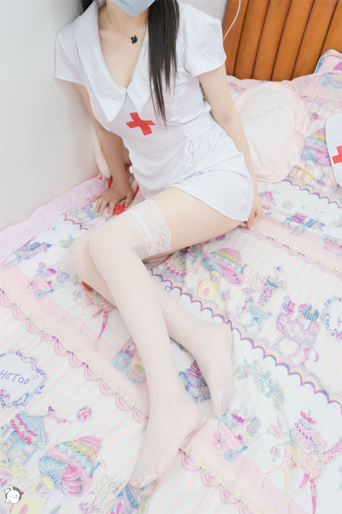 兔玩映画系列 Vol.066 让护士姐姐好好关爱你_ – COSPLAY