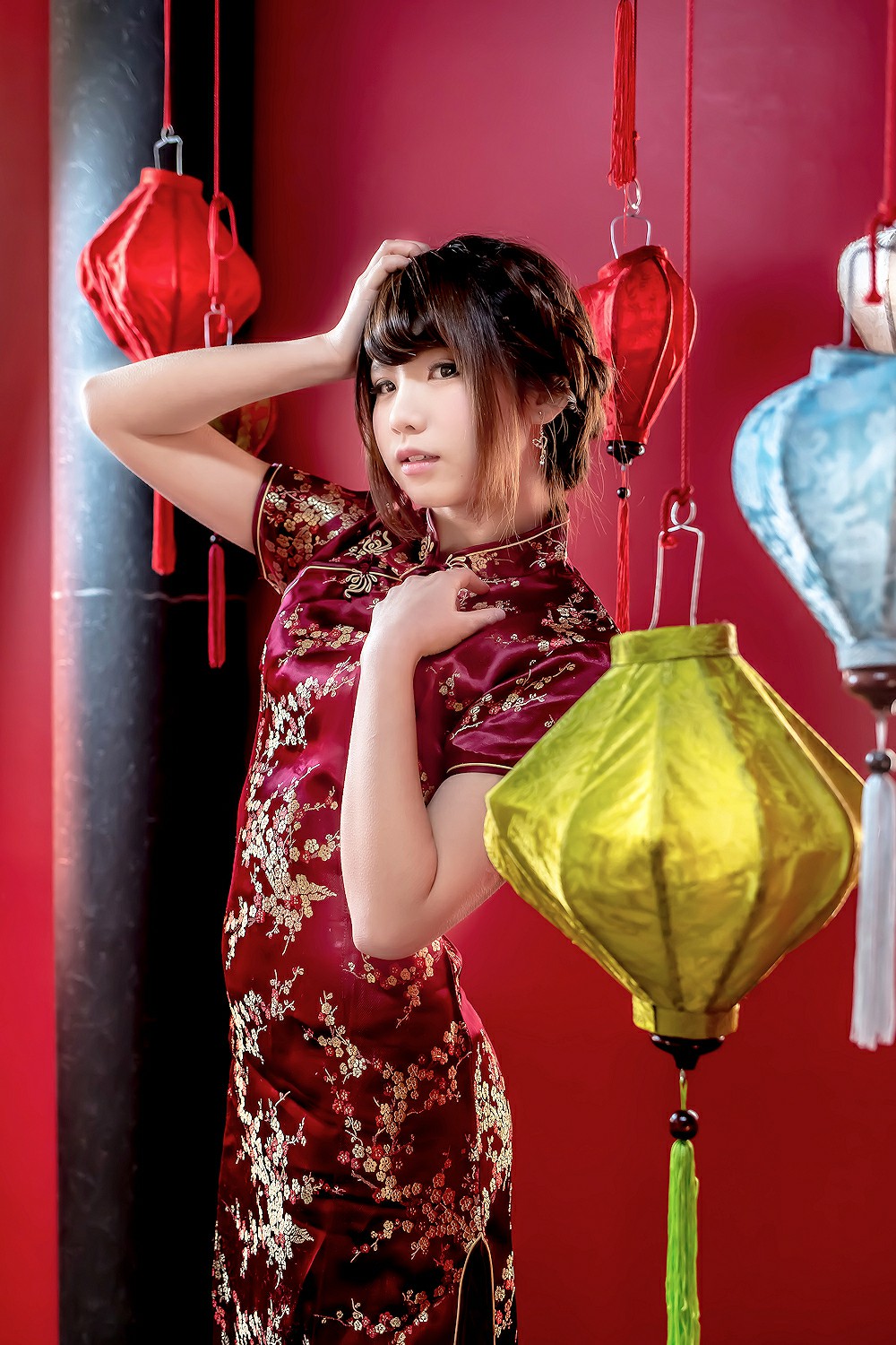 中華娘娘之红色旗袍与美腿高跟 – COSPLAY