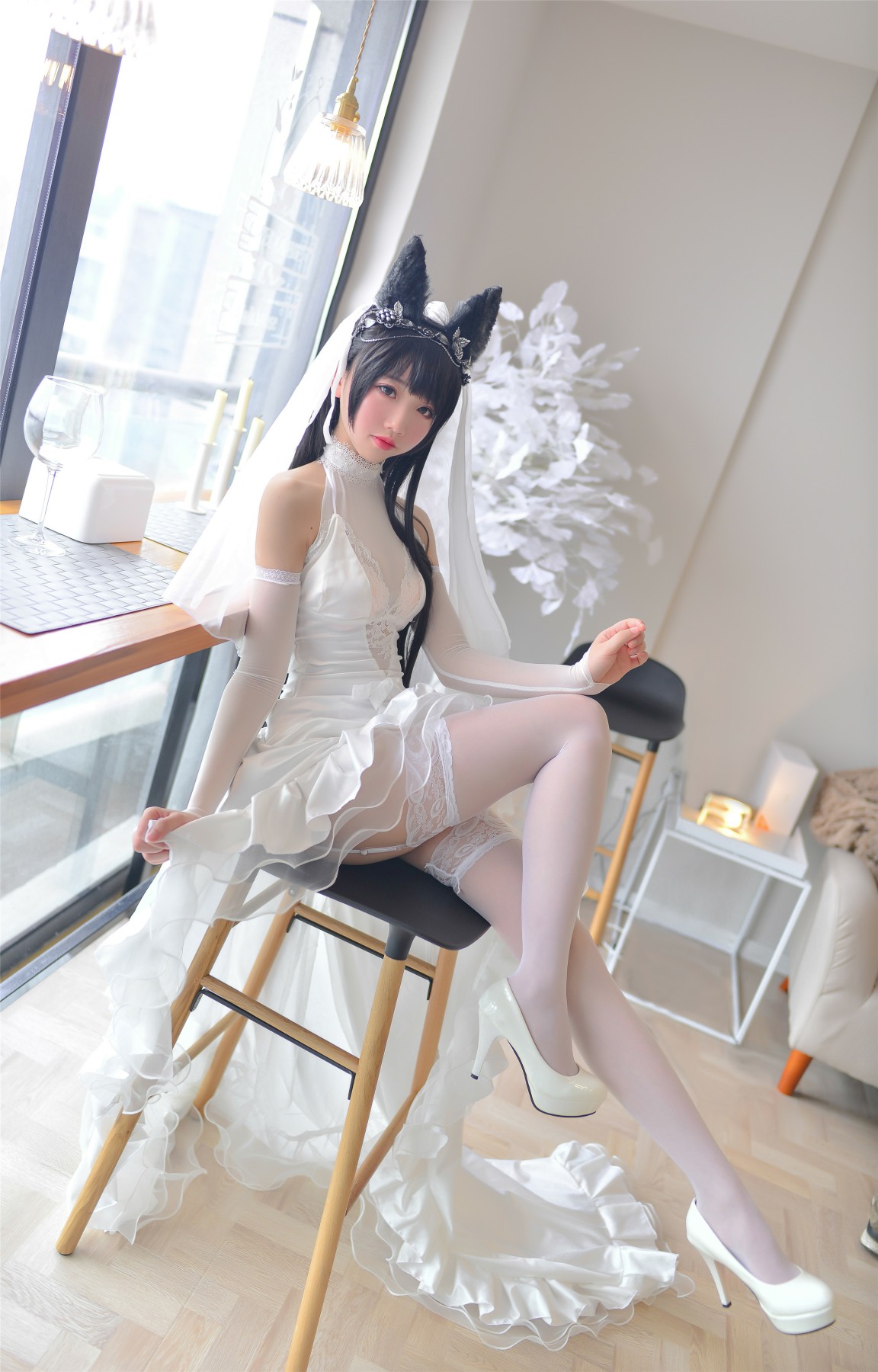 Cos小姐姐雪琪- 爱宕高跟美腿与婚纱 – COSPLAY