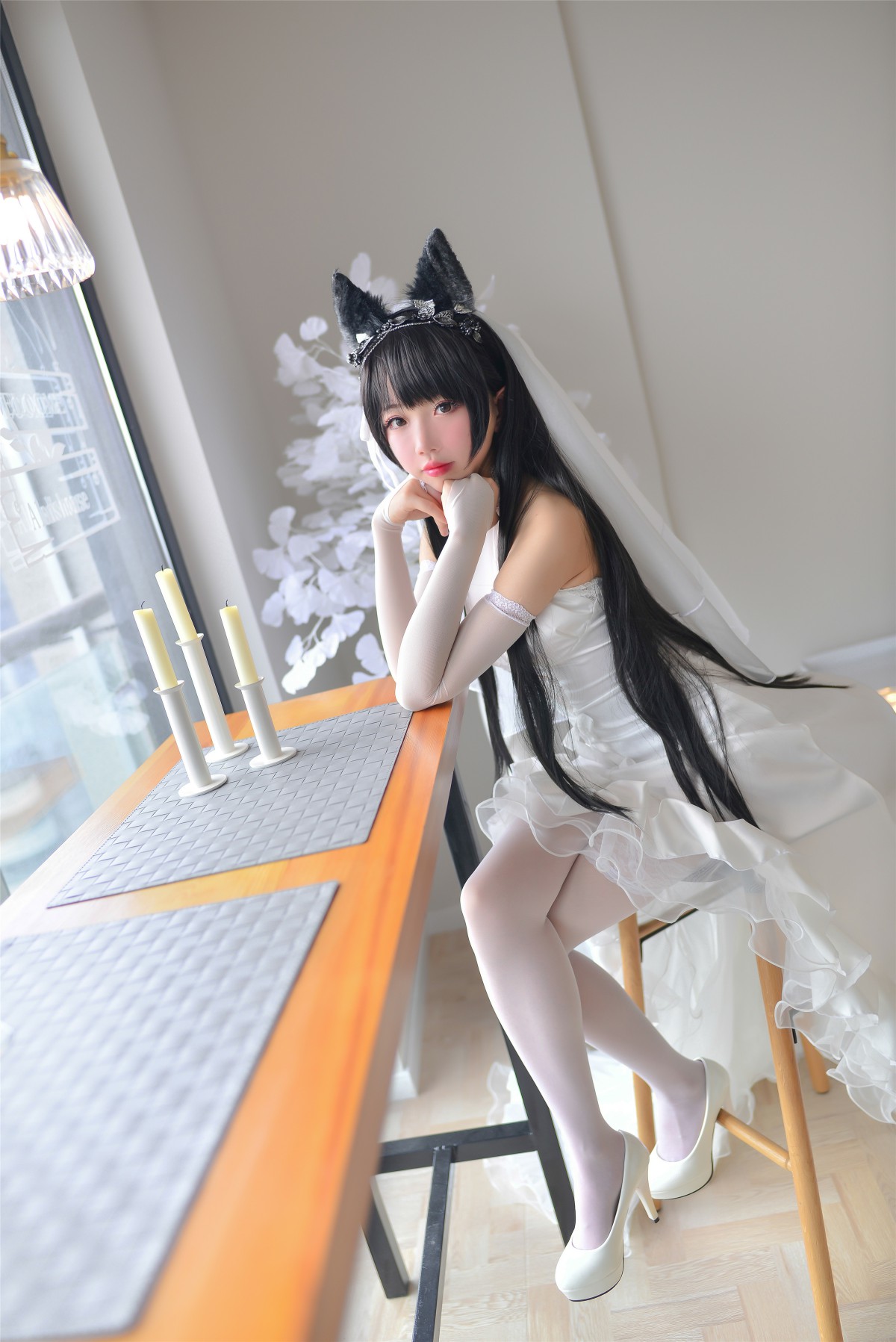 Cos小姐姐雪琪- 爱宕高跟美腿与婚纱 – COSPLAY