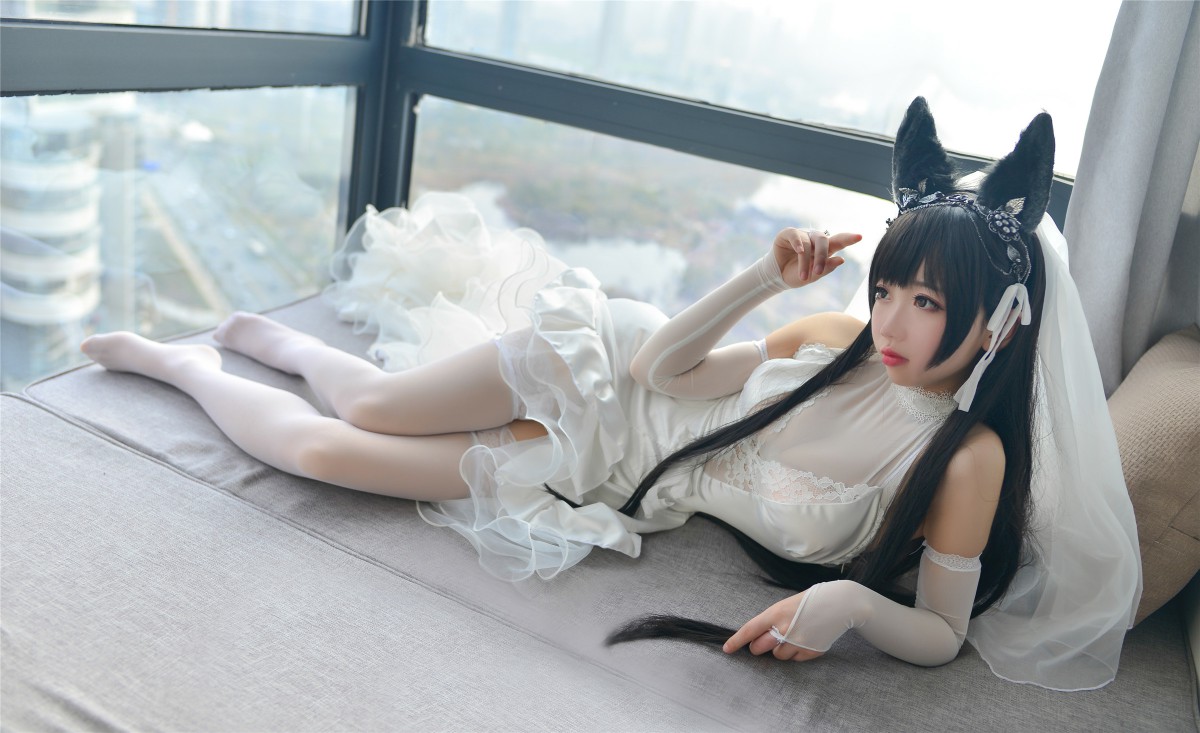 Cos小姐姐雪琪- 爱宕高跟美腿与婚纱 – COSPLAY