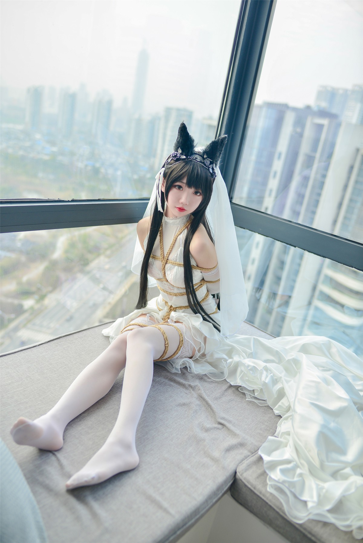 Cos小姐姐雪琪- 爱宕高跟美腿与婚纱 – COSPLAY