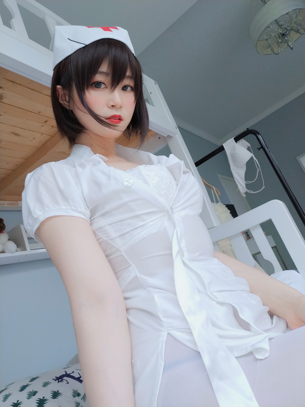 Coser小姐姐白银 – 白丝小护士 – COSPLAY