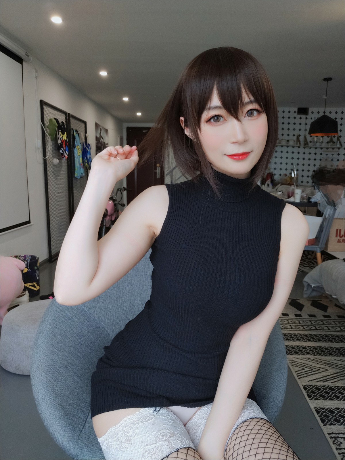 Coser小姐姐白银 – 黑色包臀裙 – COSPLAY