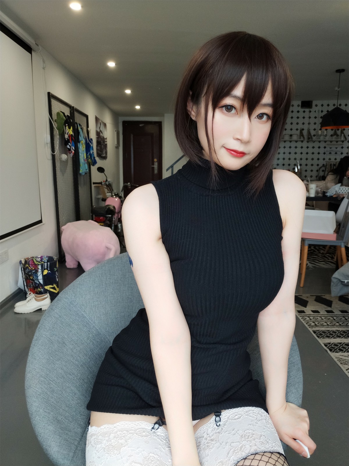 Coser小姐姐白银 – 黑色包臀裙 – COSPLAY