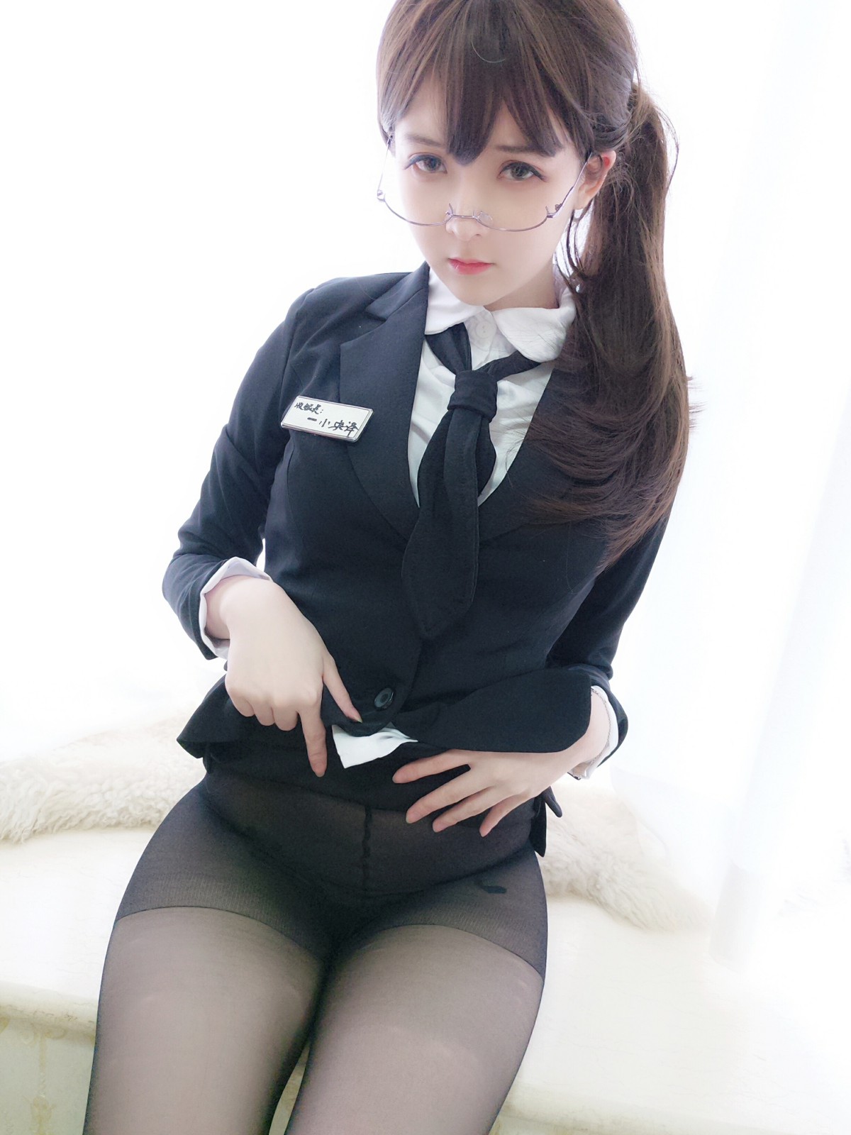 一小央泽 – 助理姐姐 – COSPLAY