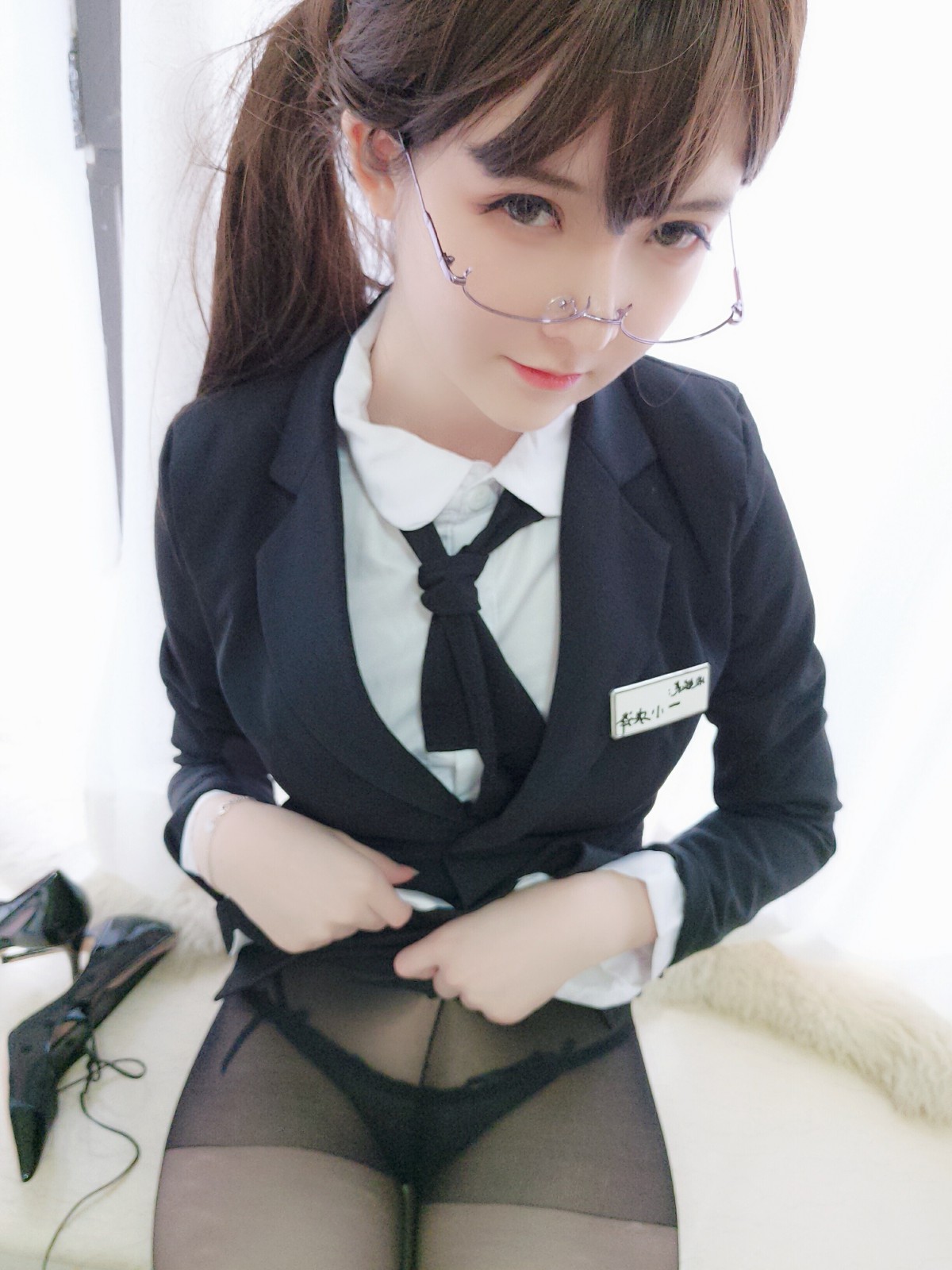 一小央泽 – 助理姐姐 – COSPLAY