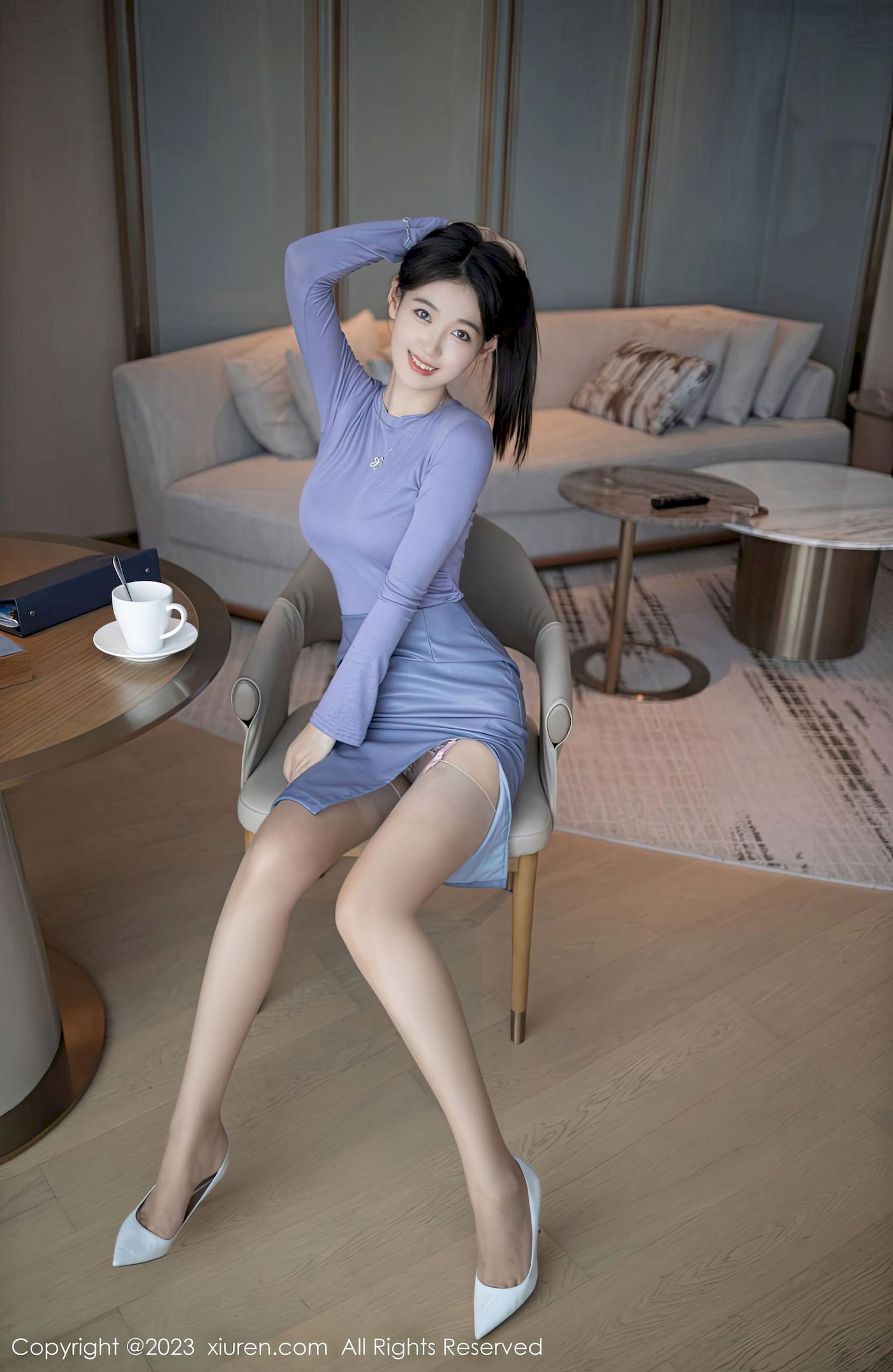 [秀人XiuRen] No.6258 唐安琪 – 蓝紫灰上衣+蓝灰色长裙性感写真