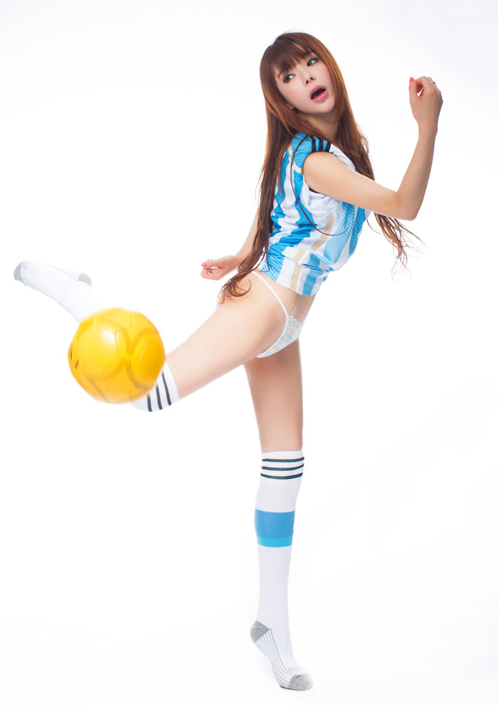尤果性感足球宝贝纯小希与你共享世界杯-御萝部落