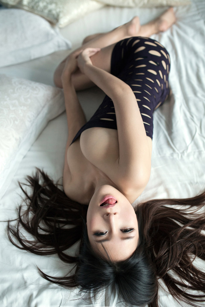 推女郎美女模特张优世界杯装扮爆乳诱惑大尺度私房写真-御萝部落