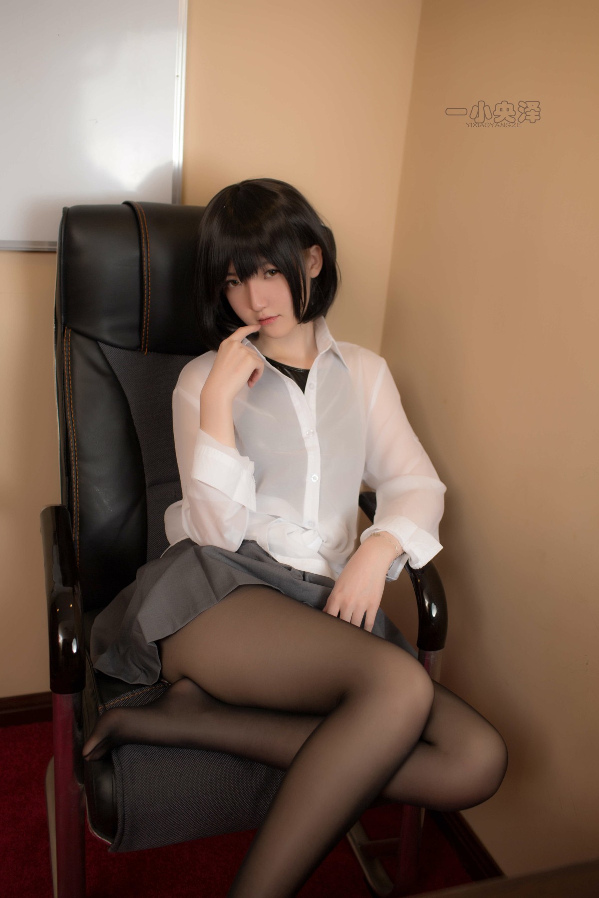 一小央泽 – 黑丝 – COSPLAY
