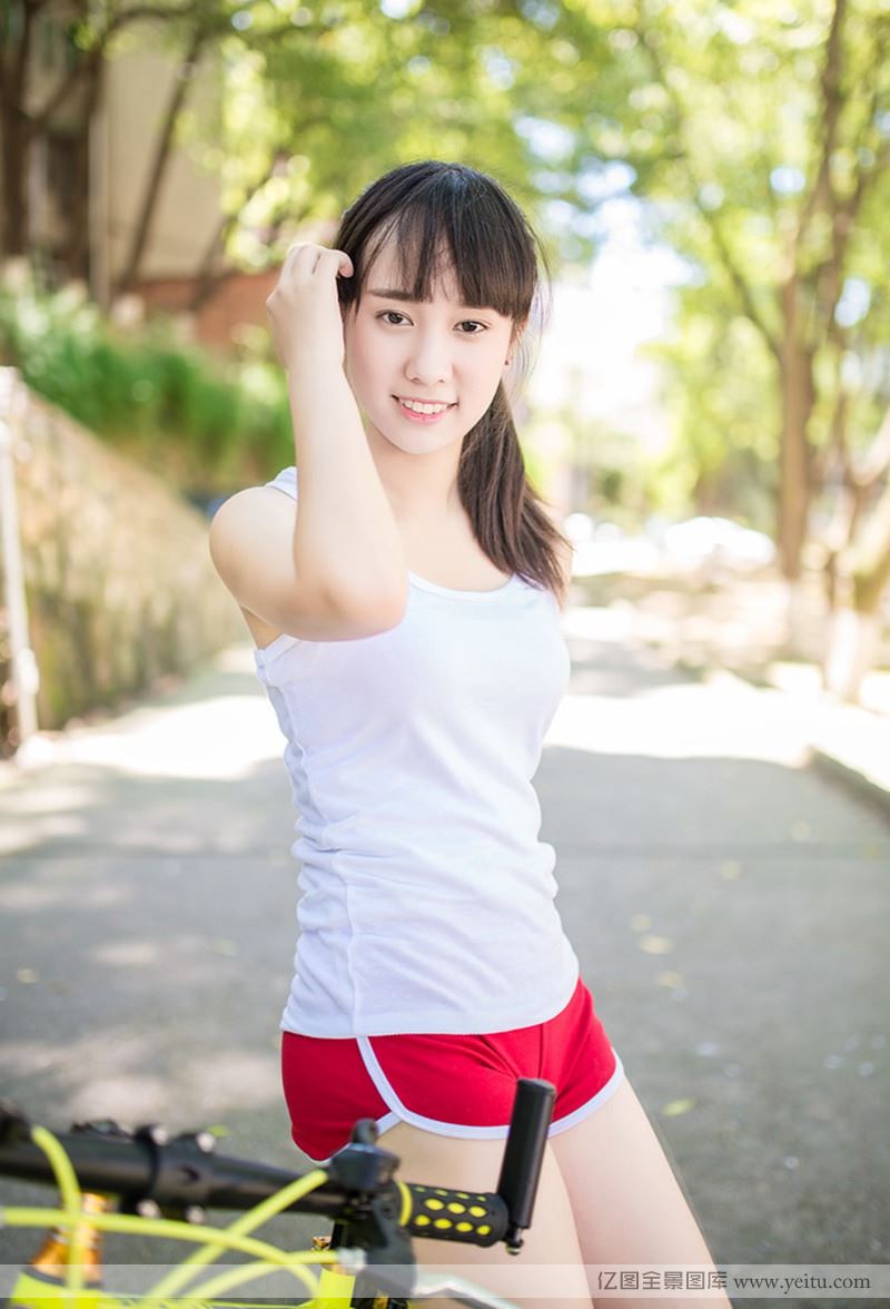 单车美女诱人曲线清凉清纯写真-御萝部落