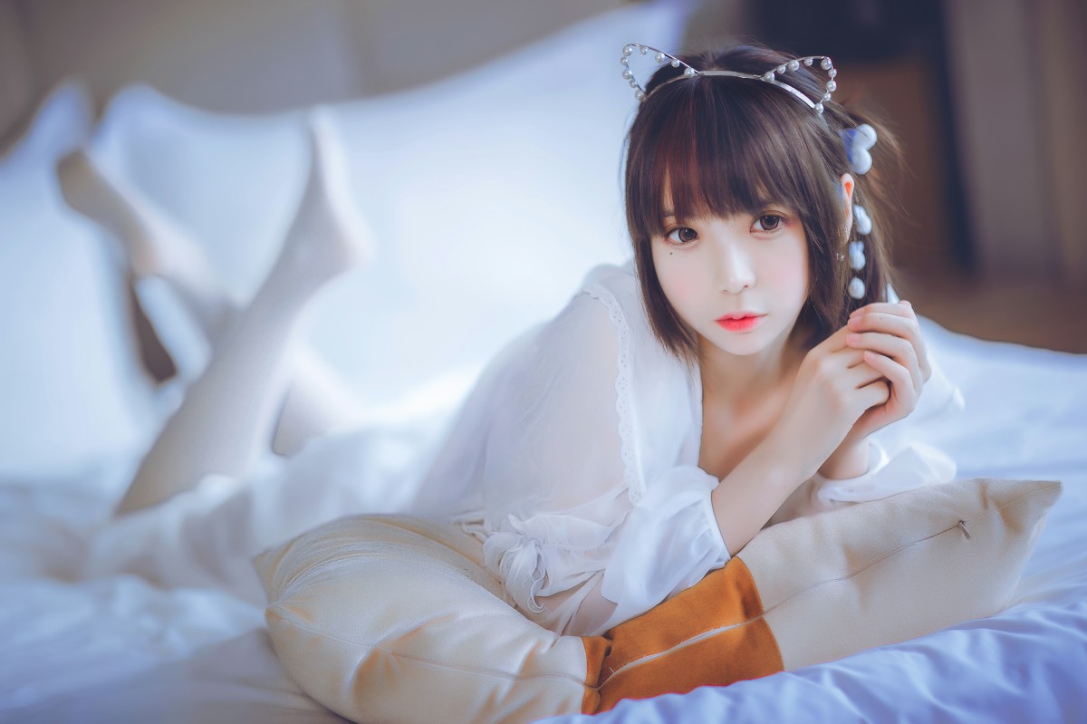 [Cosplay]疯猫ss -白色睡衣 – COSPLAY