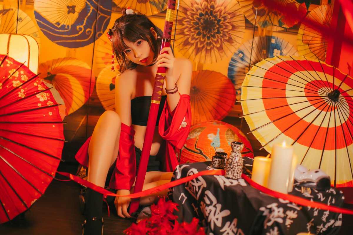 [Cosplay]疯猫ss -红色羽衣 – COSPLAY
