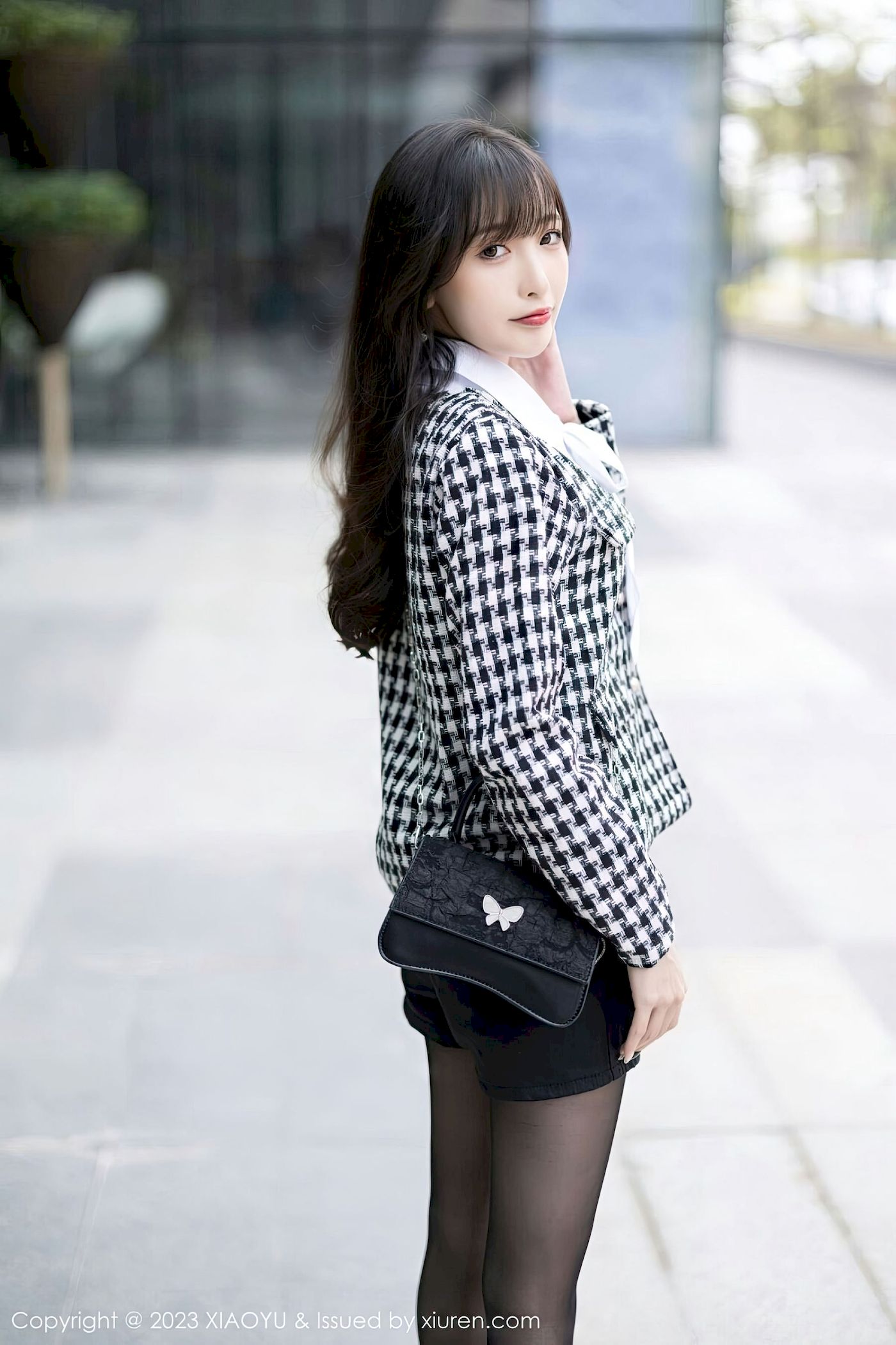 [XIAOYU语画界] Vol.1020 模特林星阑 – 格子服饰+黑色短裤性感写真