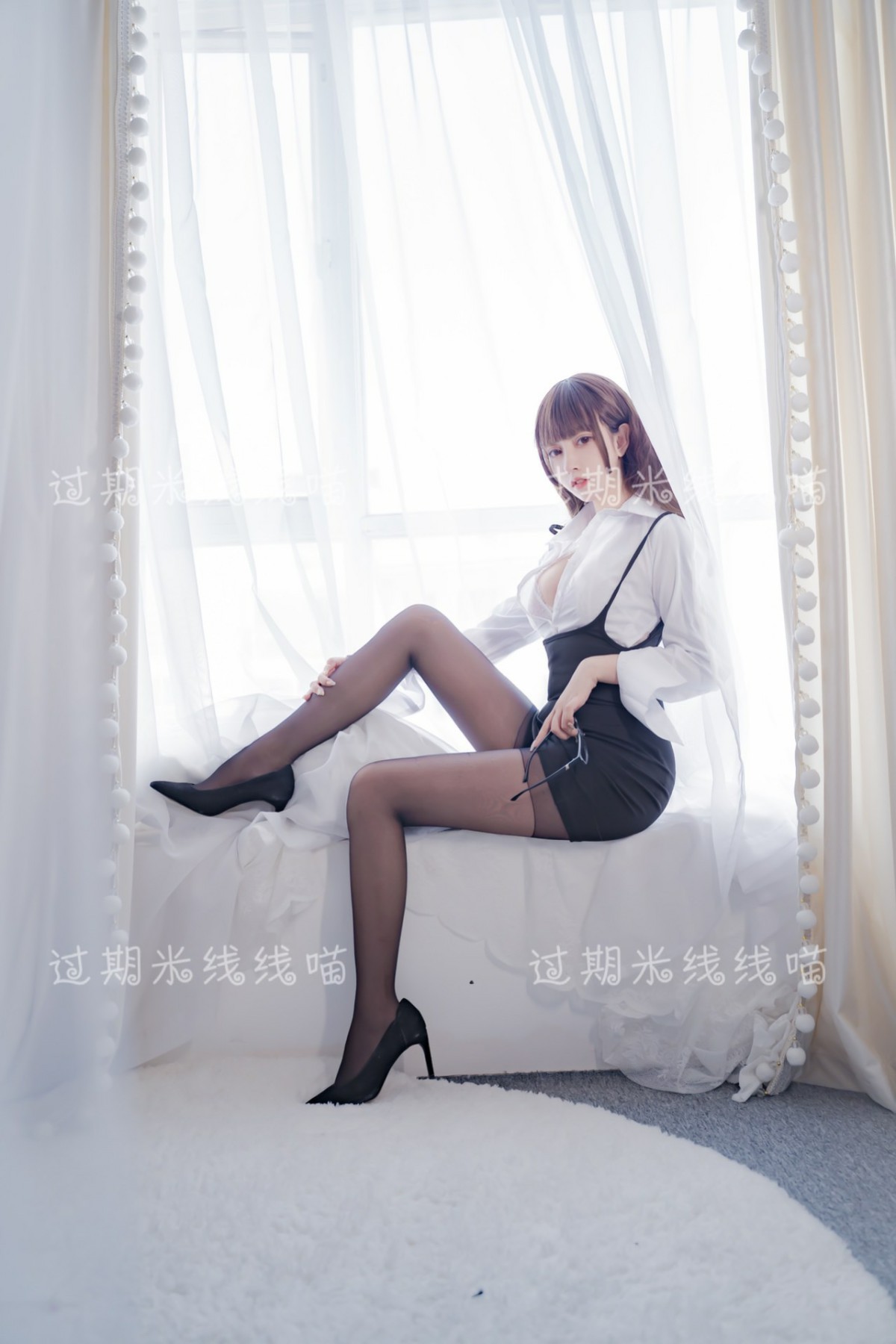 过期米线喵喵 – OL装_过期米线线喵_福利社 – COSPLAY