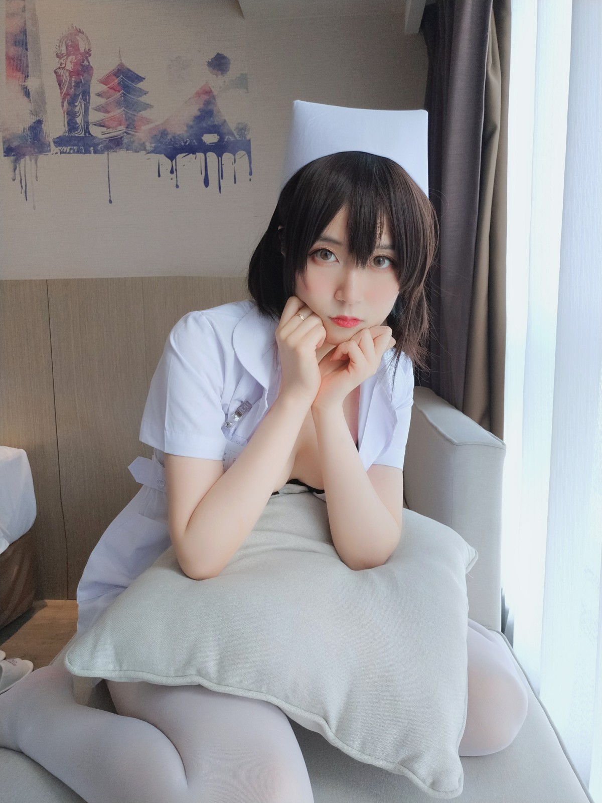 Coser小姐姐白银 – 短发小护士 – COSPLAY