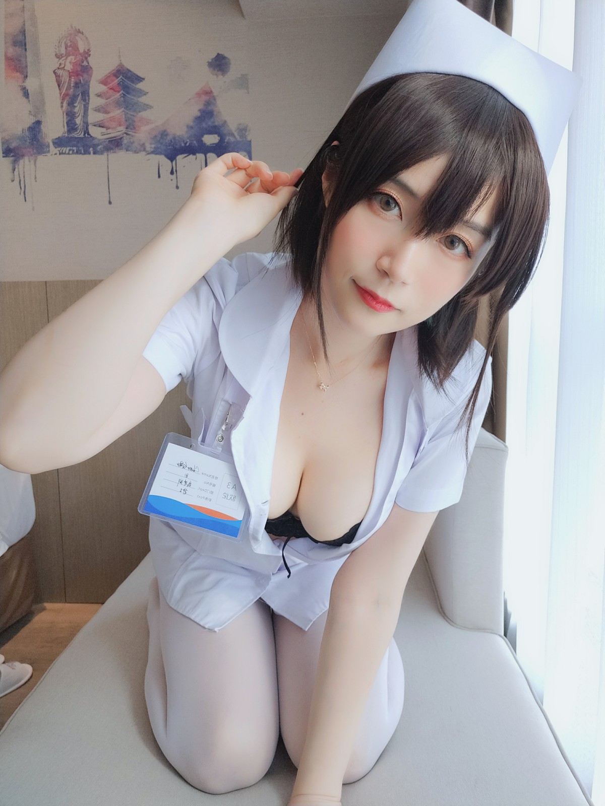 Coser小姐姐白银 – 短发小护士 – COSPLAY