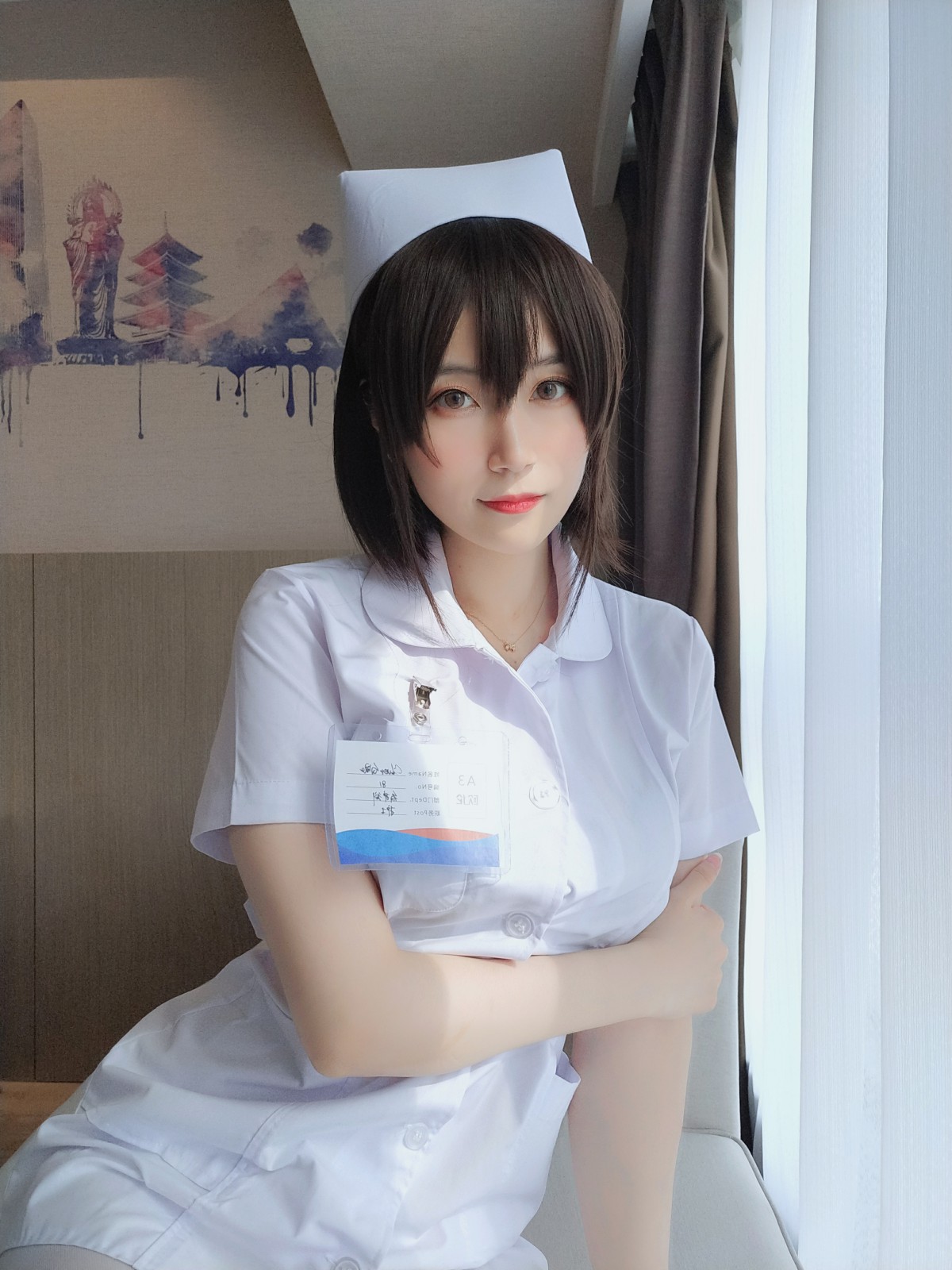 Coser小姐姐白银 – 短发小护士 – COSPLAY