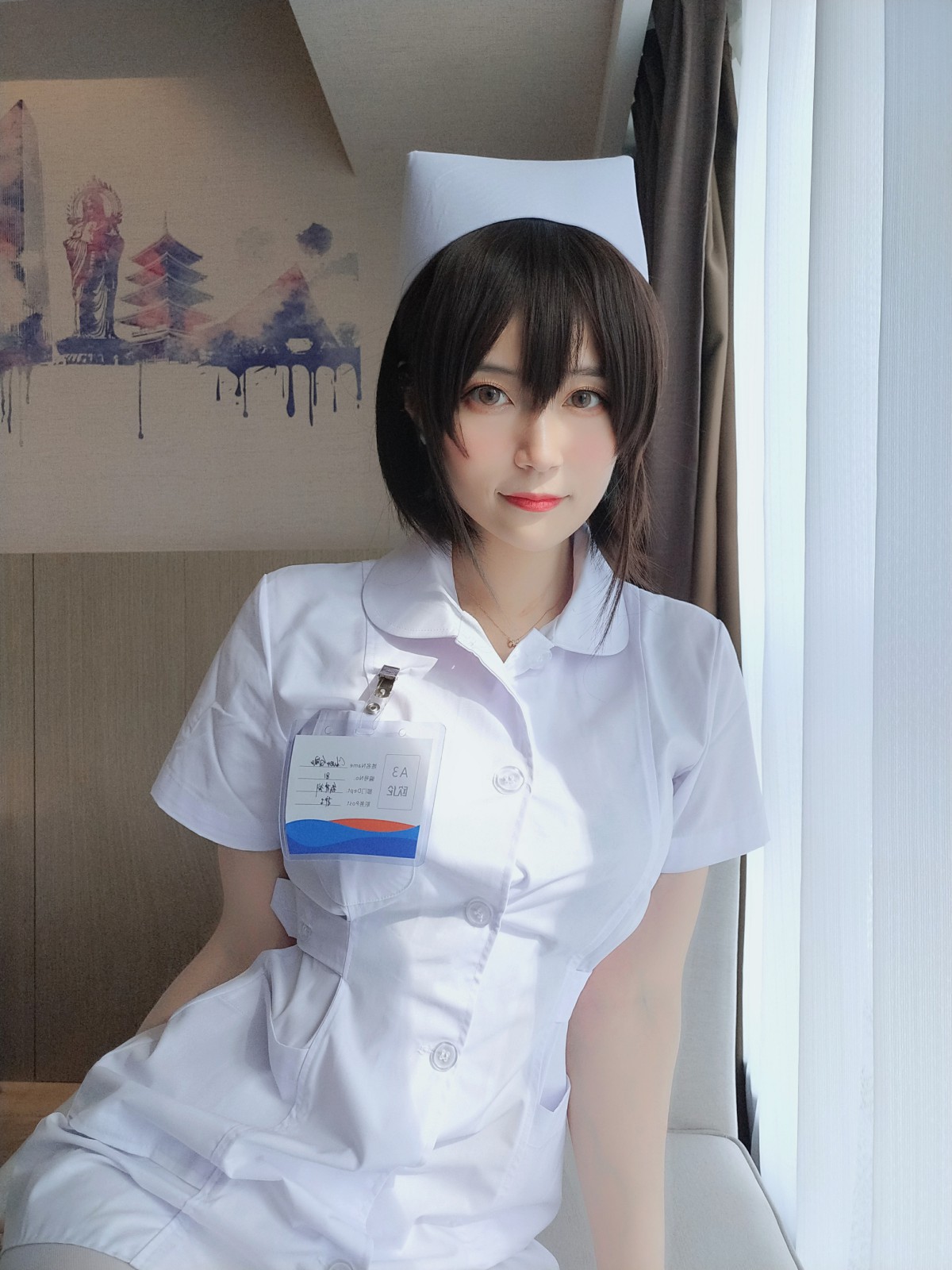 Coser小姐姐白银 – 短发小护士 – COSPLAY