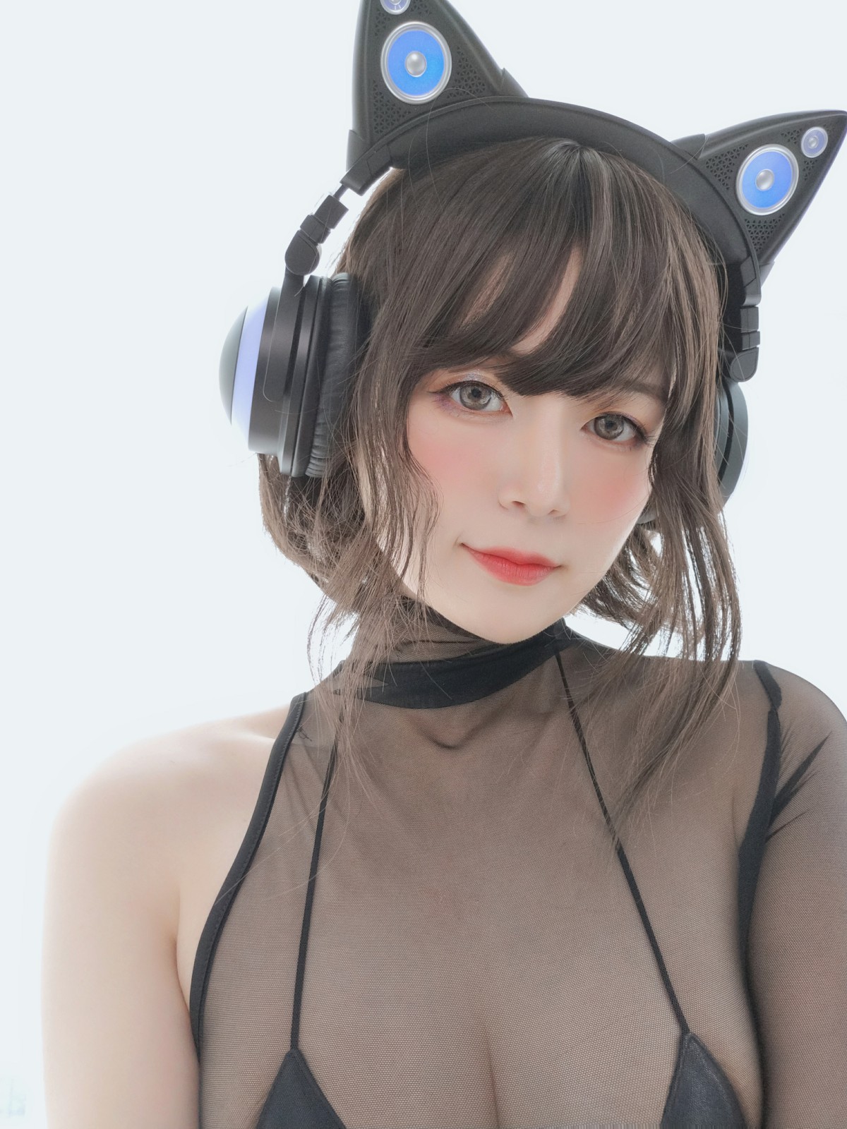 Coser小姐姐白银 – 电子喵 – COSPLAY