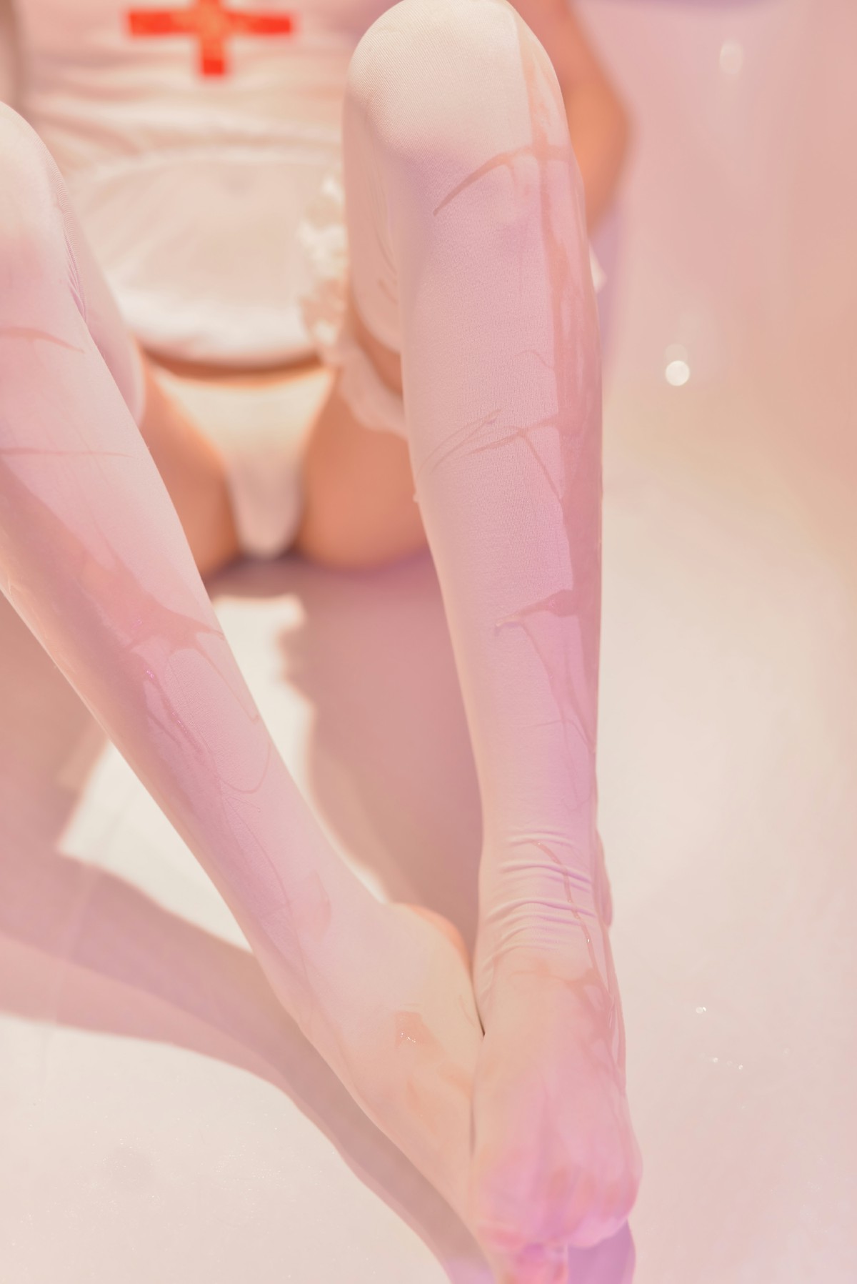 [Cosplay]NAGISA魔物喵 – VOL.04 性感看护师 – COSPLAY