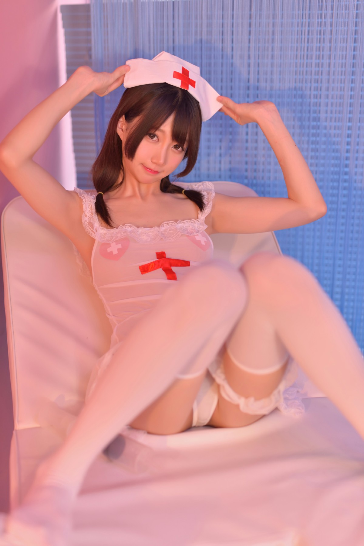 [Cosplay]NAGISA魔物喵 – VOL.04 性感看护师 – COSPLAY