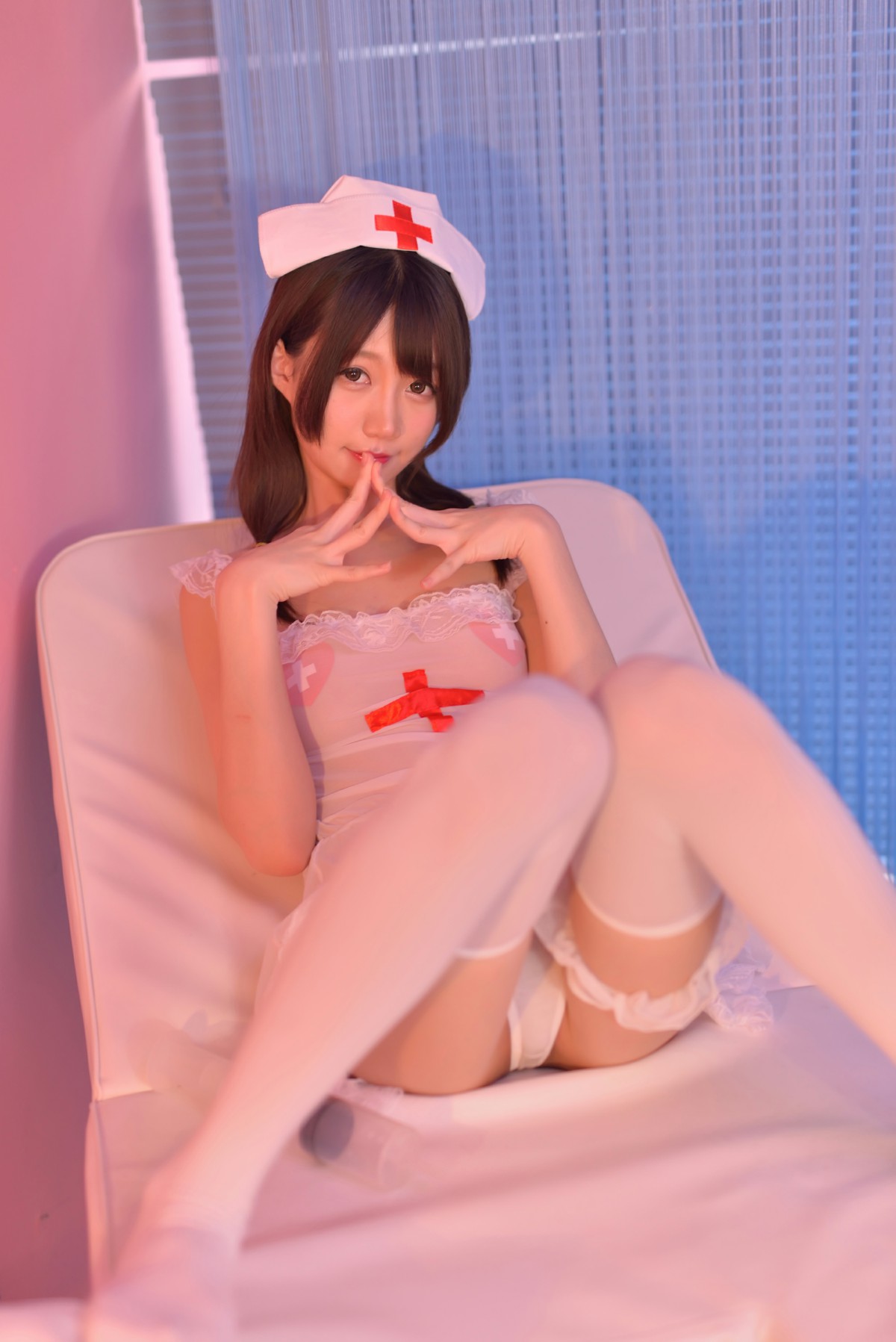 [Cosplay]NAGISA魔物喵 – VOL.04 性感看护师 – COSPLAY