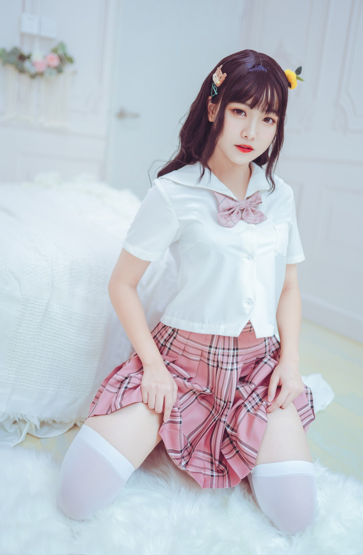喵糖映画 VOL.001 过膝白丝 – COSPLAY