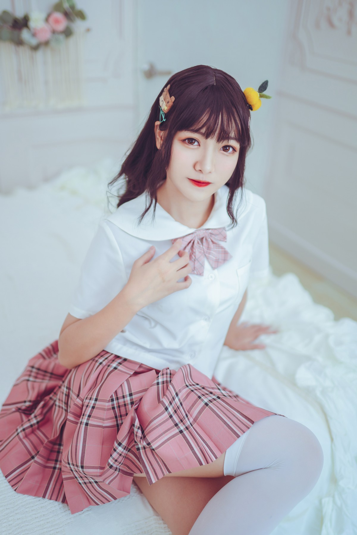 喵糖映画 VOL.001 过膝白丝 – COSPLAY