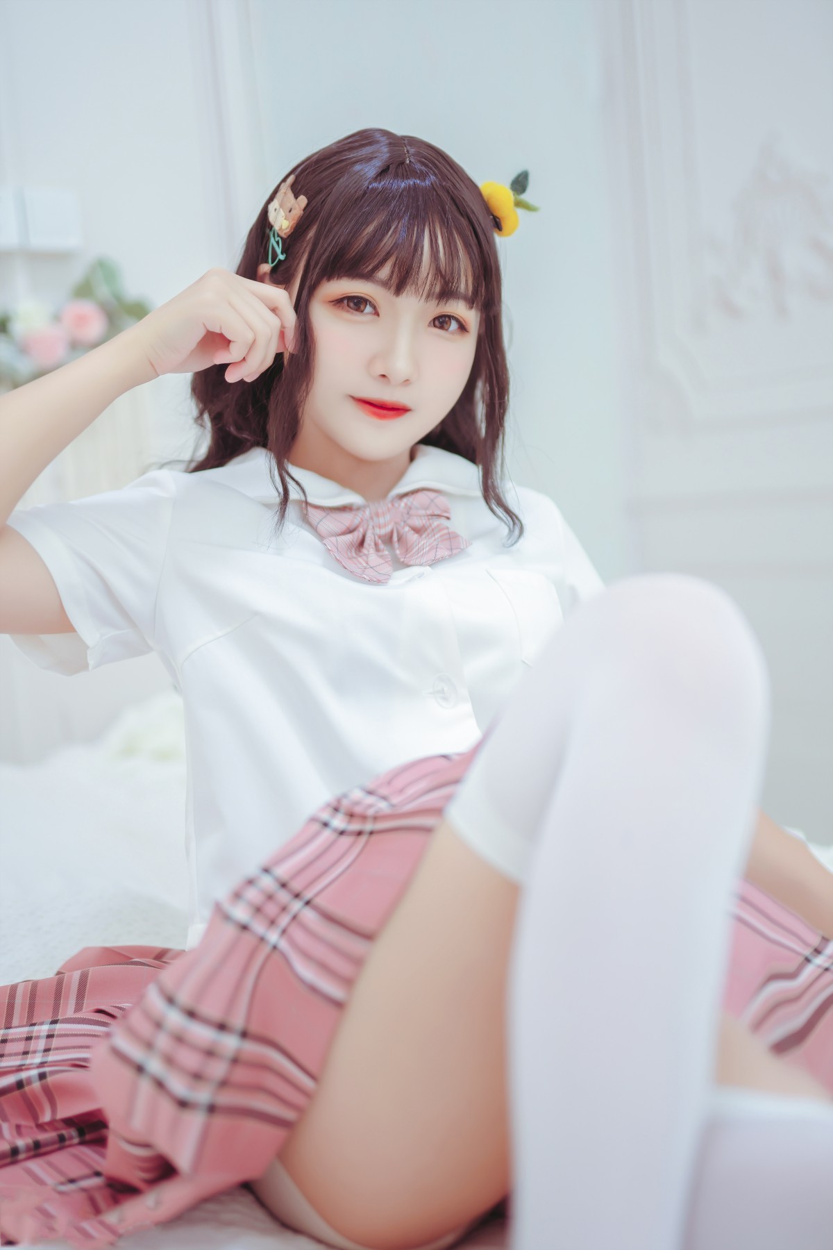 喵糖映画 VOL.001 过膝白丝 – COSPLAY