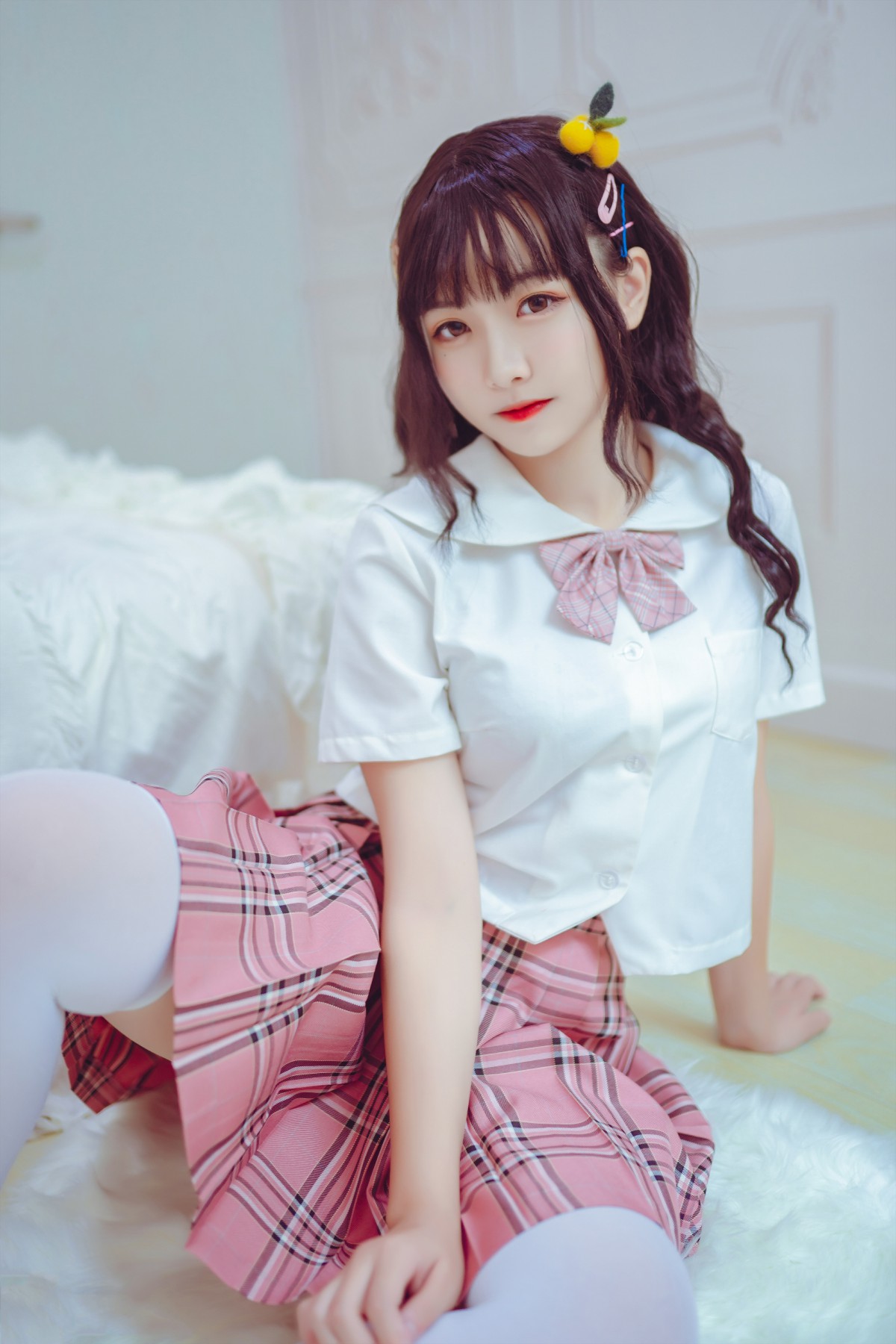 喵糖映画 VOL.001 过膝白丝 – COSPLAY