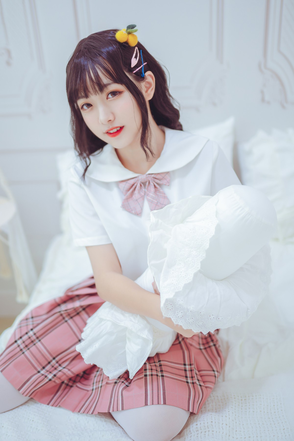 喵糖映画 VOL.001 过膝白丝 – COSPLAY