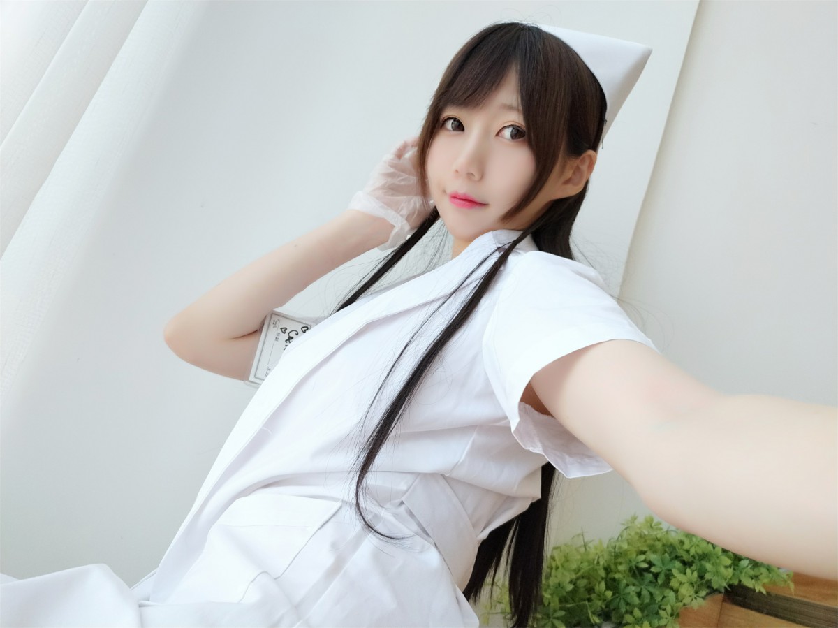 [Cosplay]NAGISA魔物喵–自摄系列 NO.002 白丝护士 – COSPLAY