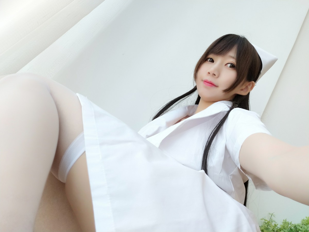 [Cosplay]NAGISA魔物喵–自摄系列 NO.002 白丝护士 – COSPLAY