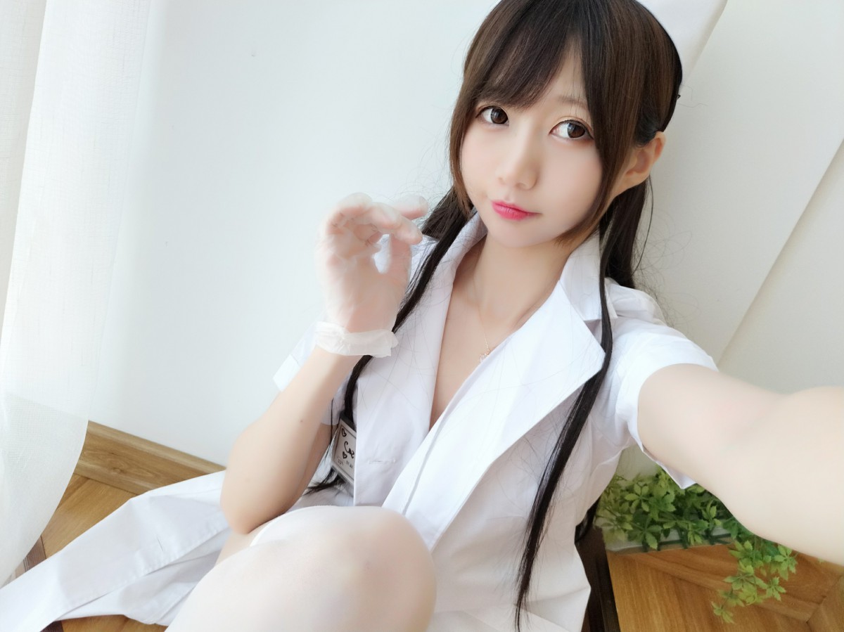 [Cosplay]NAGISA魔物喵–自摄系列 NO.002 白丝护士 – COSPLAY