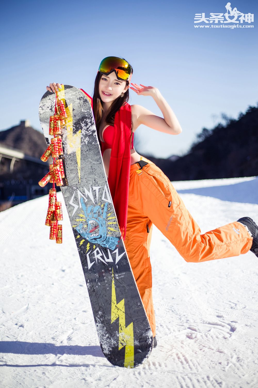 头条女神崔昭妍雪地坚挺美胸性感身材内衣诱惑写真-御萝部落