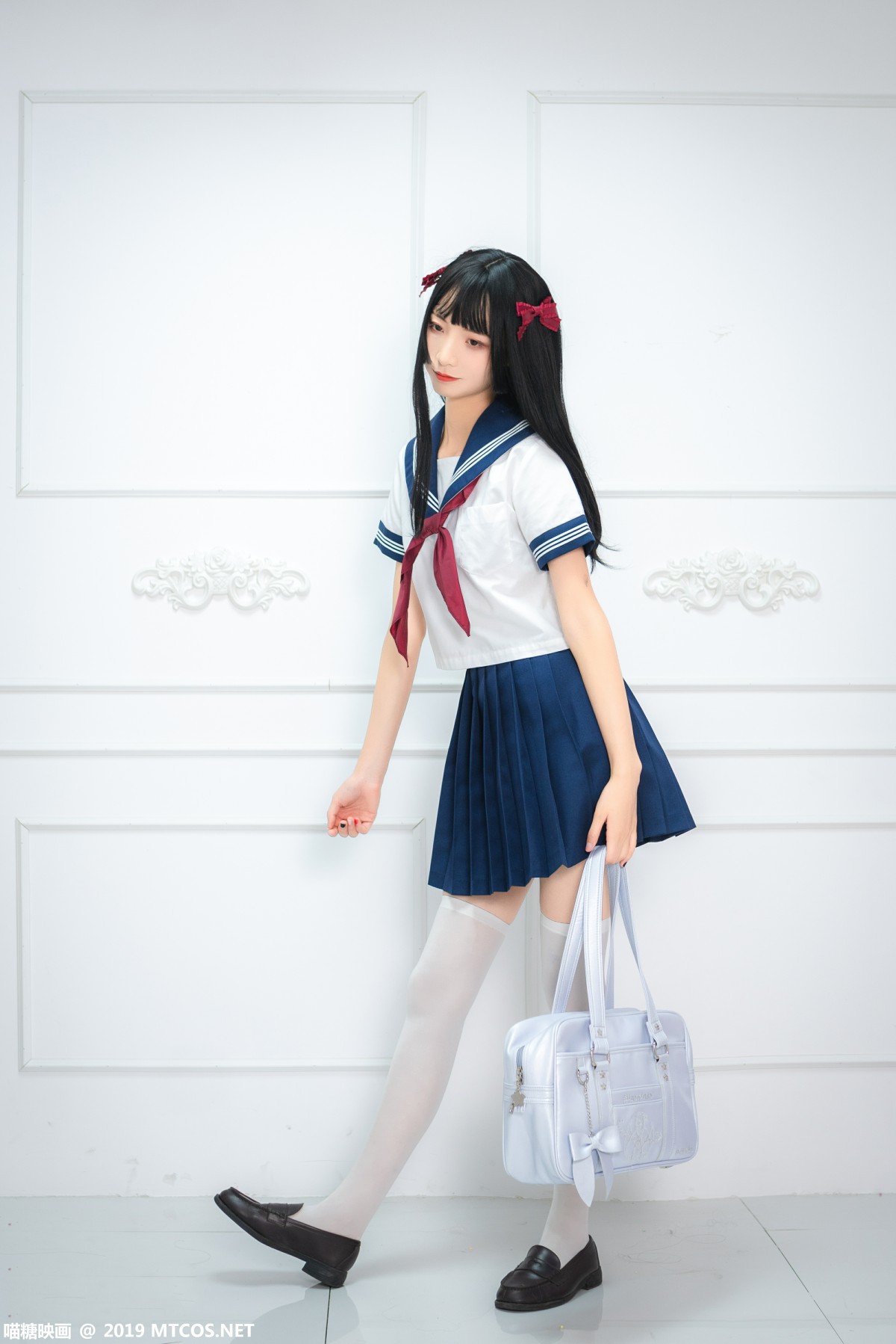 [喵糖映画]VOL.012 蓝白水手服 – COSPLAY