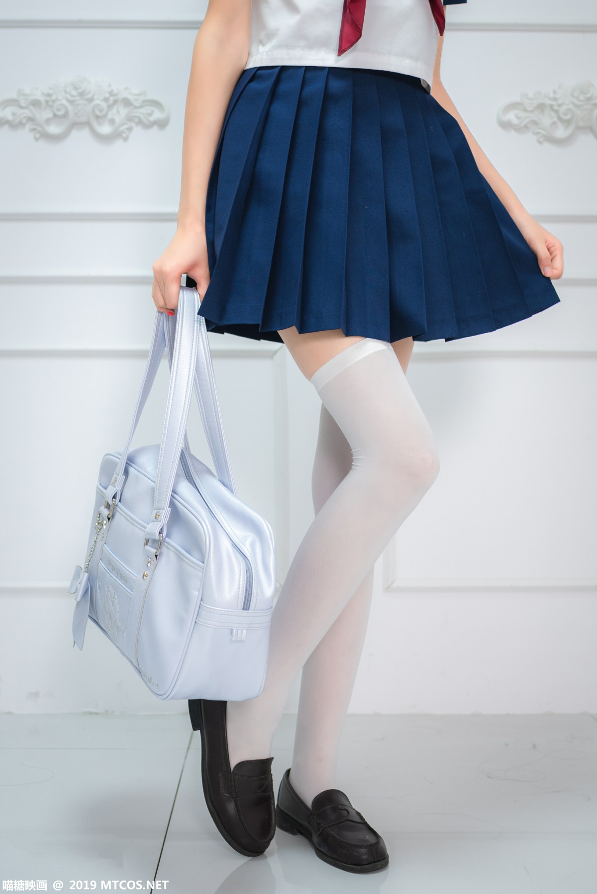 [喵糖映画]VOL.012 蓝白水手服 – COSPLAY