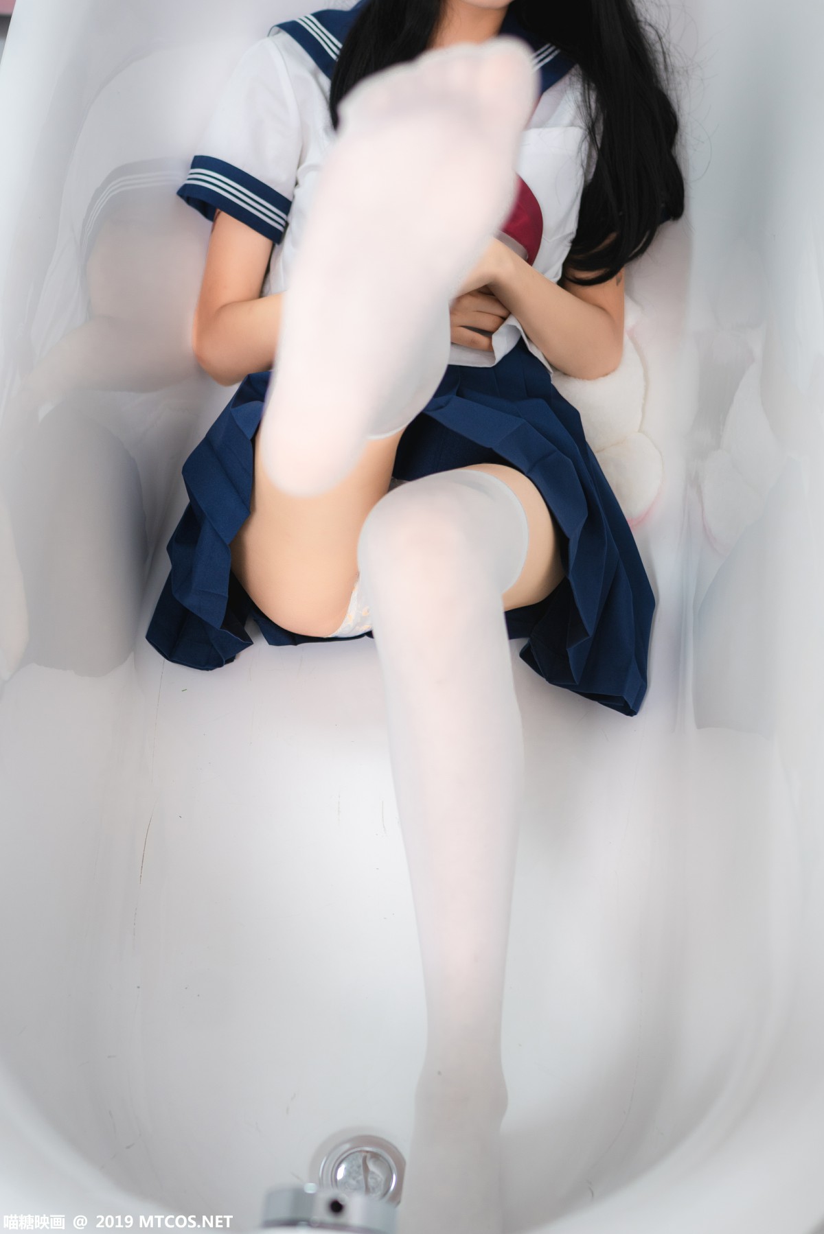 [喵糖映画]VOL.012 蓝白水手服 – COSPLAY