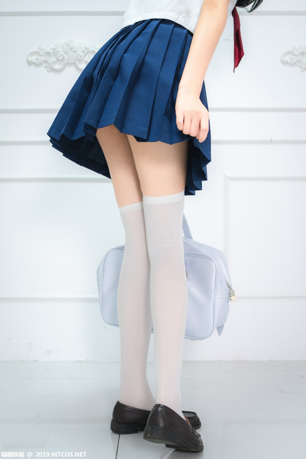 [喵糖映画]VOL.012 蓝白水手服 – COSPLAY