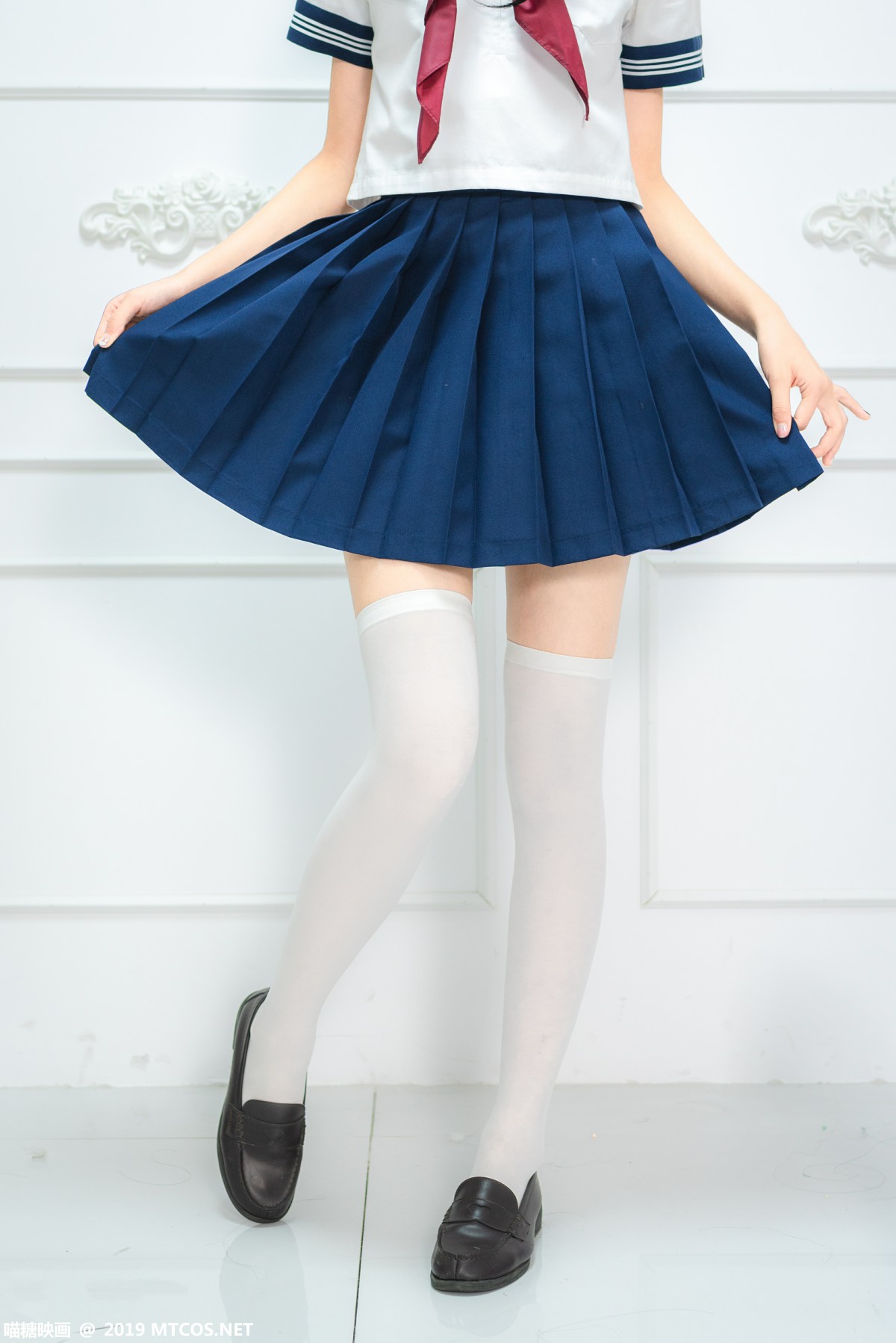 [喵糖映画]VOL.012 蓝白水手服 – COSPLAY