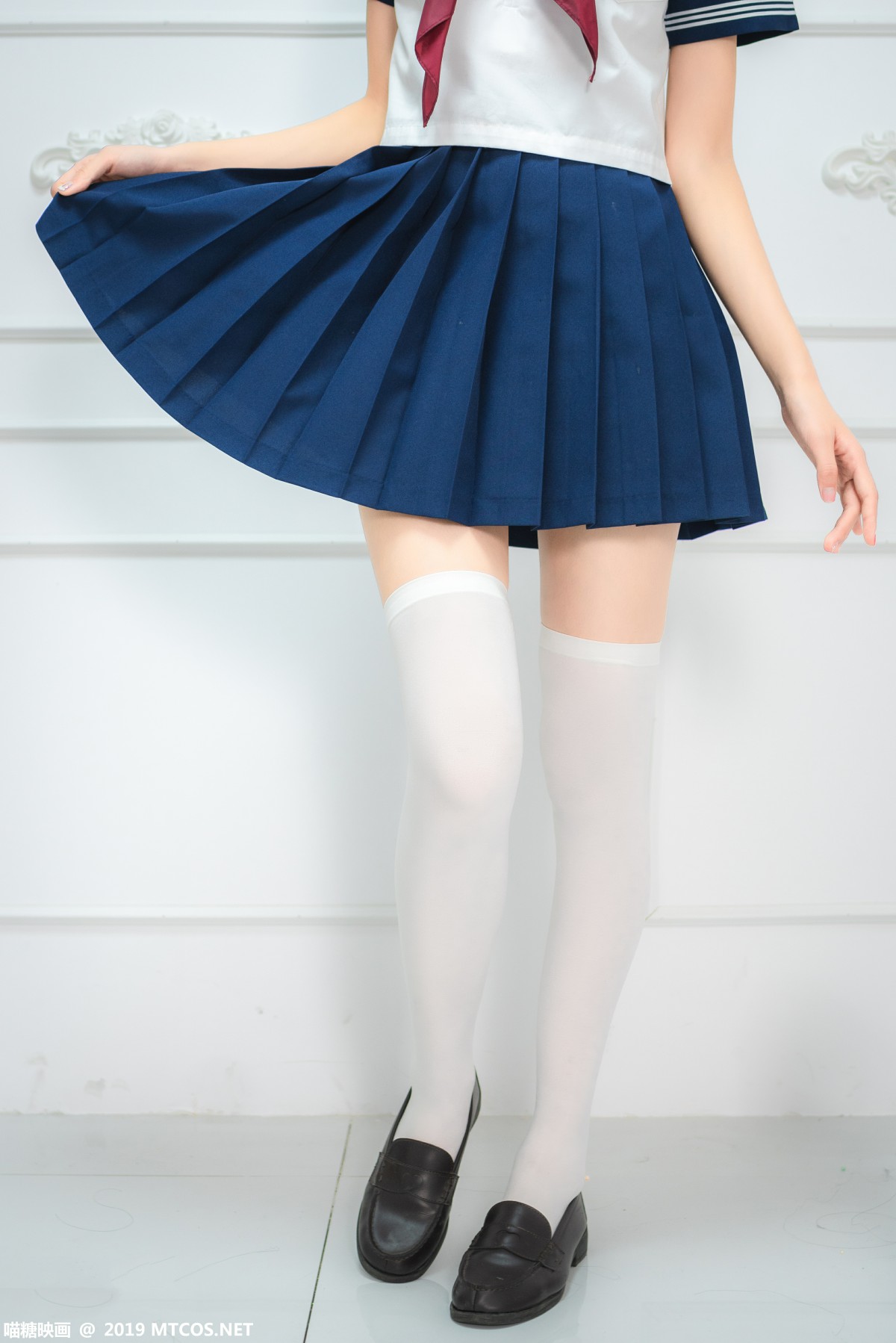[喵糖映画]VOL.012 蓝白水手服 – COSPLAY